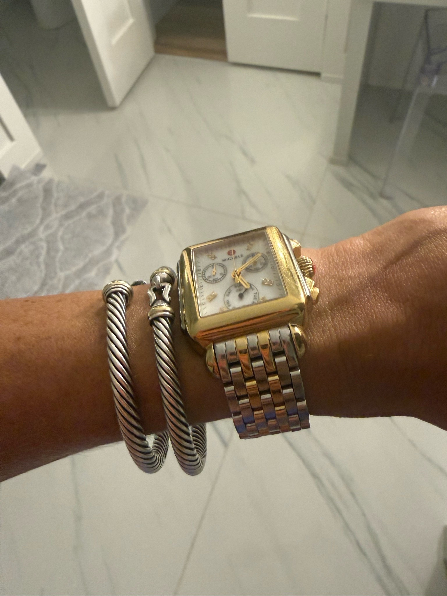Found a look for Less for my watch!

#LTKSeasonal #LTKootd