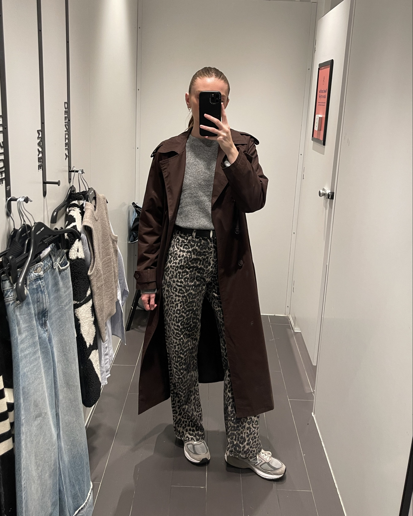 New look try on 🍂 
Trying the size 10 in the brown trench coat
A size 18 (due to sizing in store) in the grey jumper
And a size 8 in the leopard print jeans
I’m 5ft 6 




Autumn outfit, seasonal styling, leopard jeans, trench-coat, transitional dressing

#LTKautumn #LTKuk #LTKeurope