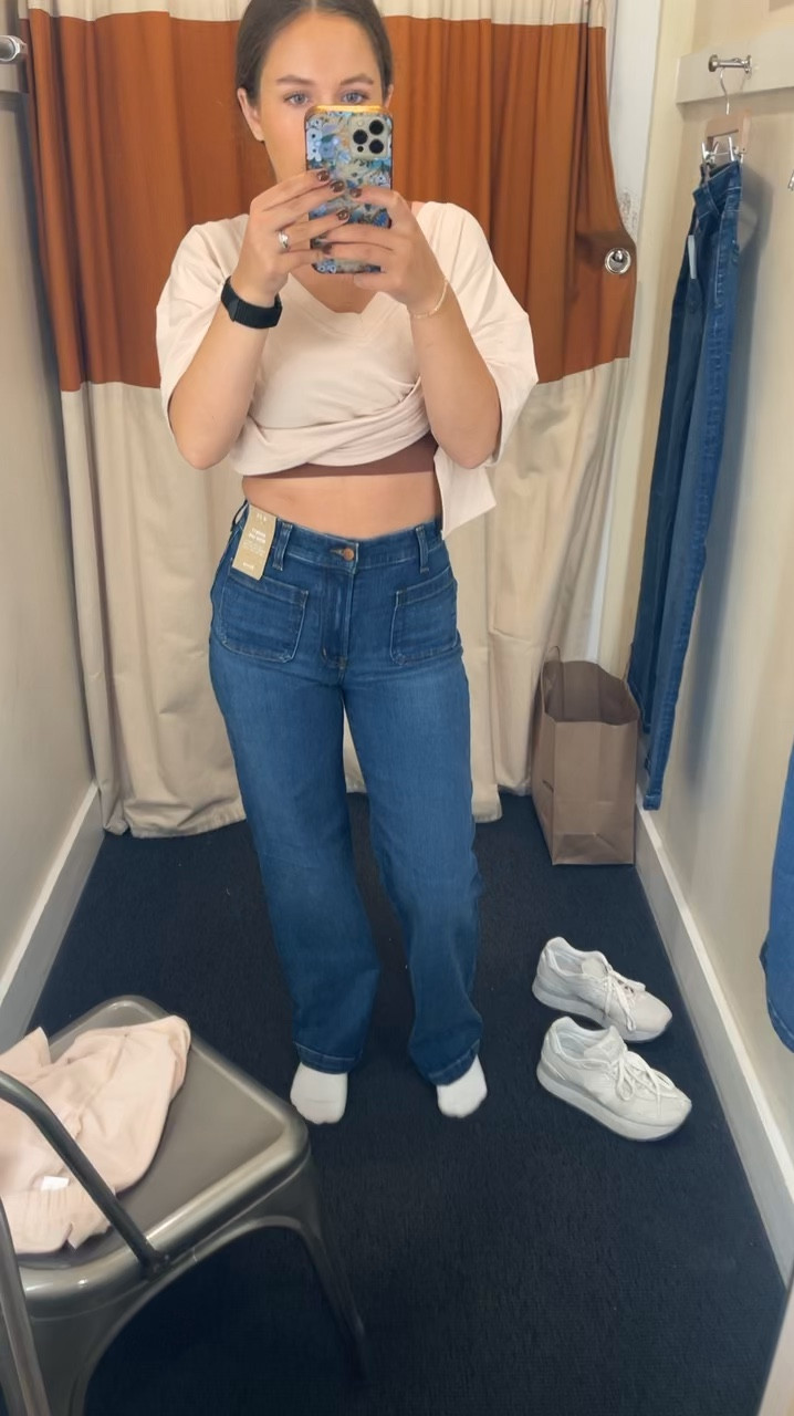 Madewell jeans are my new obsession 🤩

#LTKStyleTip #LTKGiftGuide #LTKCyberWeek