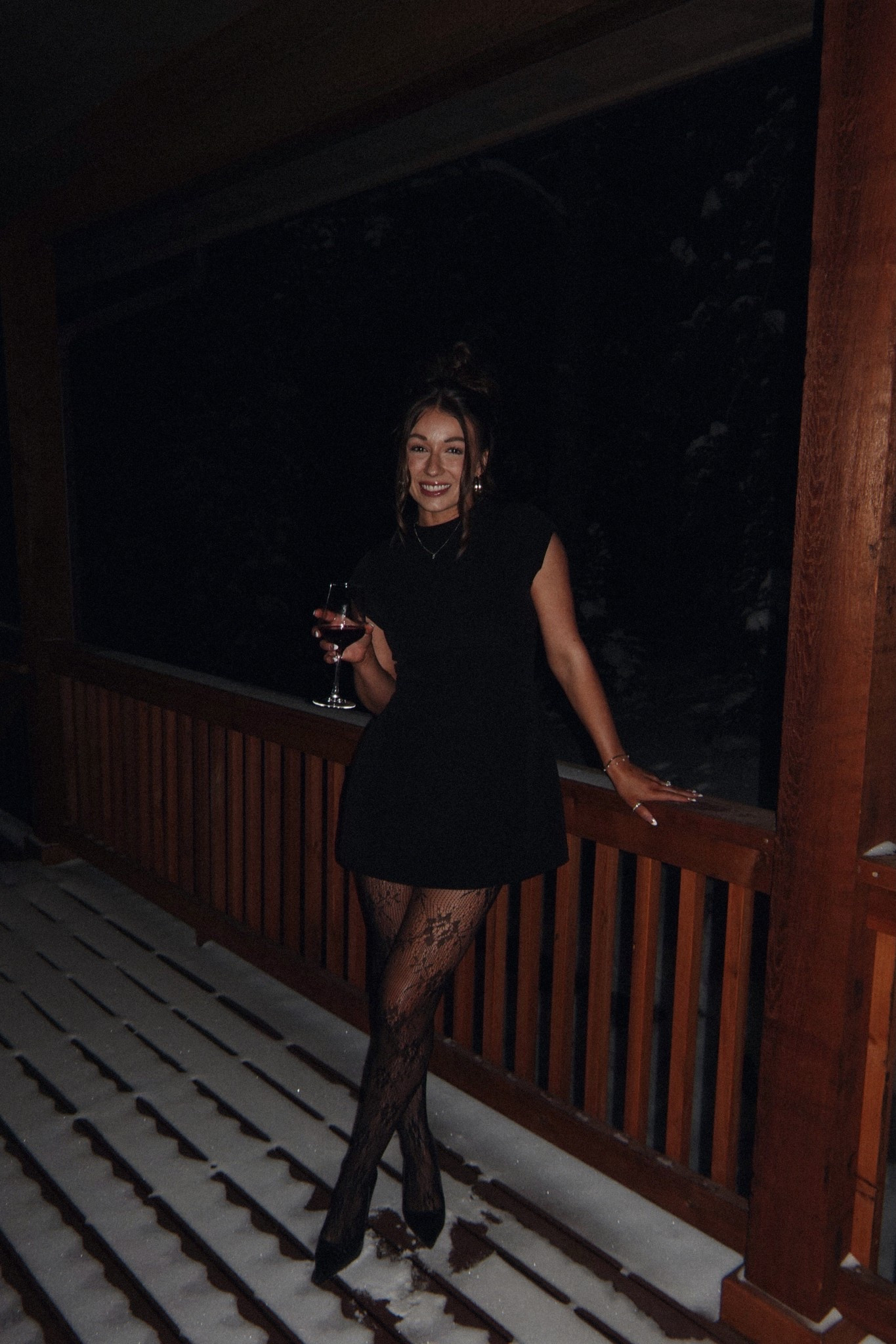 dress is from commense
exact shoes are tony bianco