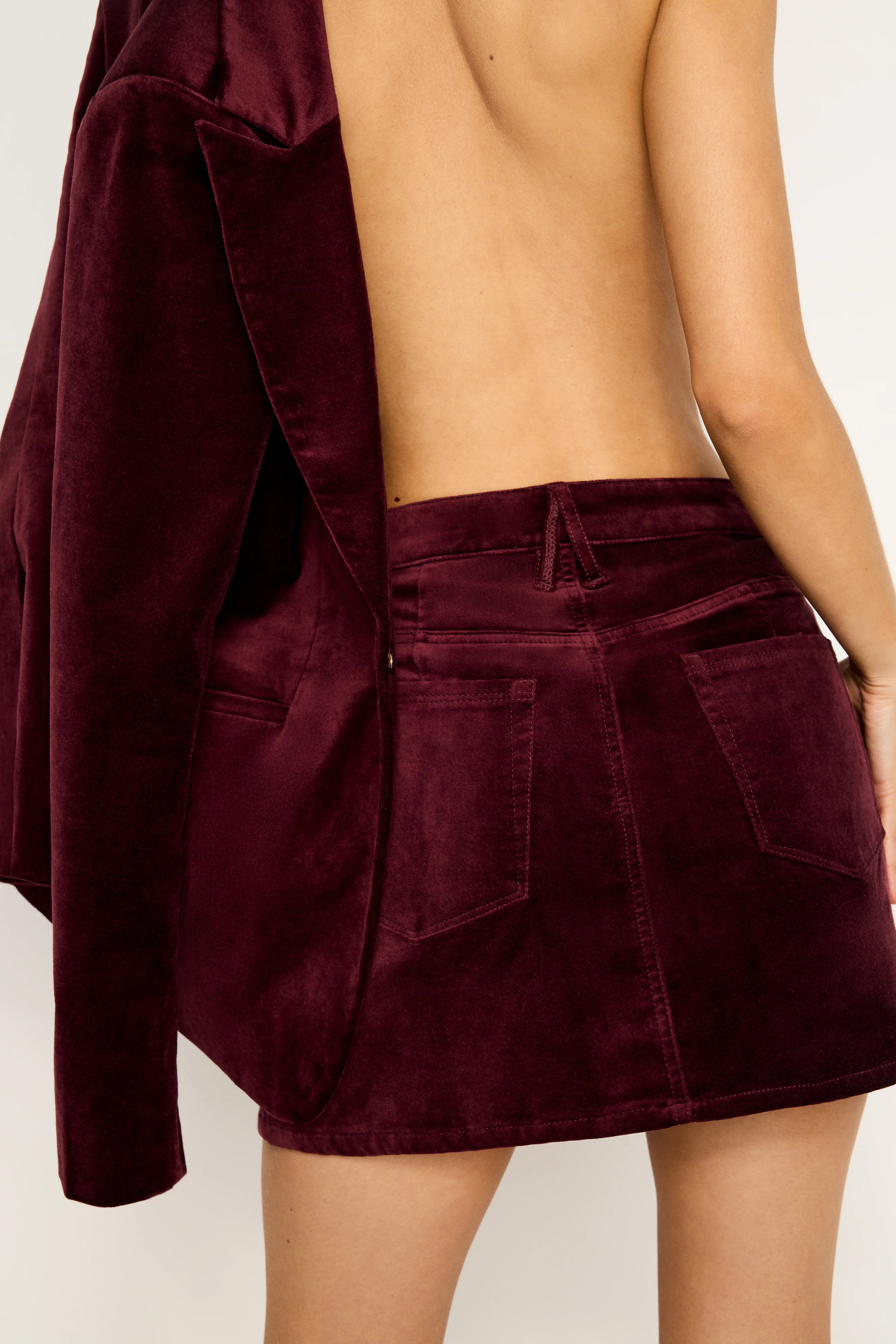 VELVET MINI SKIRT | OXBLOOD002 - GOOD AMERICAN | Good American