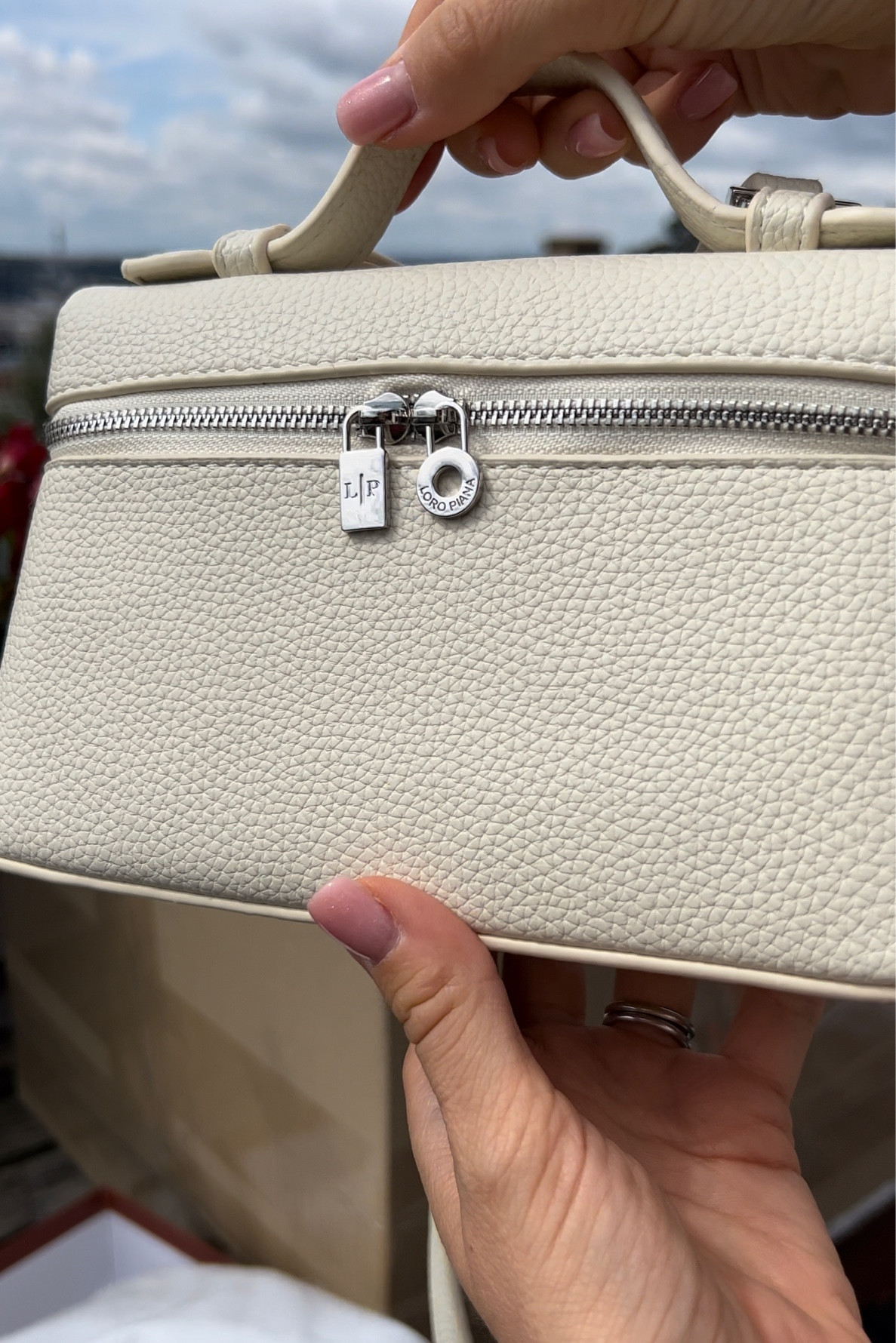 Loro piana inspired bag 

#LTKitbag #LTKFind