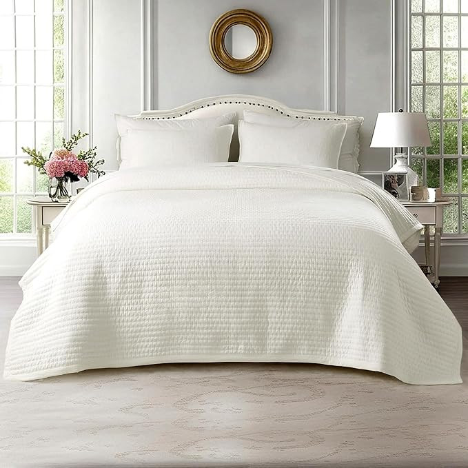 Oversized King Quilt Set 112"x106" – Soft Washed 3 - Layer Lightweight California King Bedsprea... | Amazon (US)