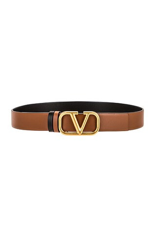 Valentino Garavani VLogo Buckle Belt in Selleria & Nero - Brown. Size 70 (also in ). | FWRD 