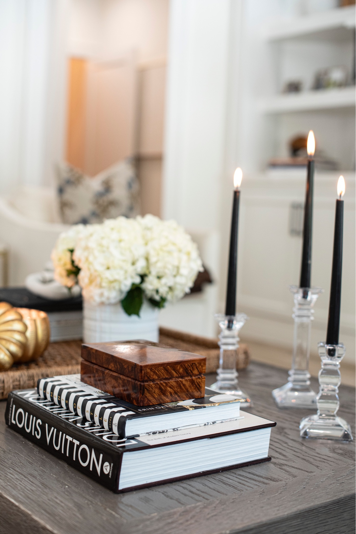 Elegant elevated Halloween coffee table styling 🖤

#LTKhome #LTKSeasonal #LTKHalloween