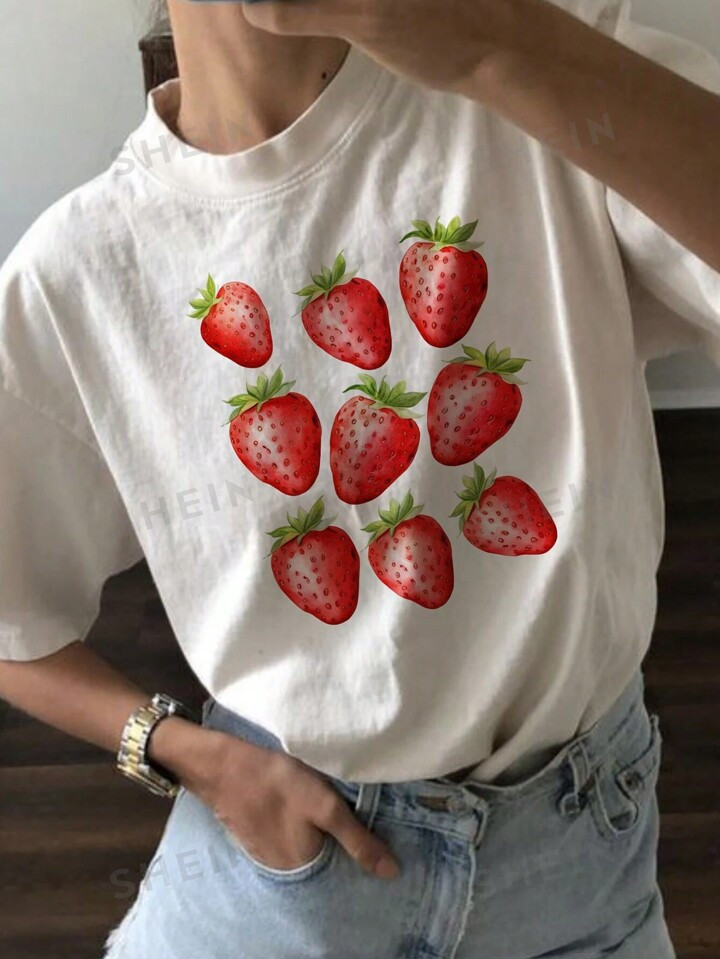 SHEIN EZwear Strawberry Shirt Vintage Women Shirt, Strawberry T-Shirt Aesthetic Fruit Shirt Round... | SHEIN