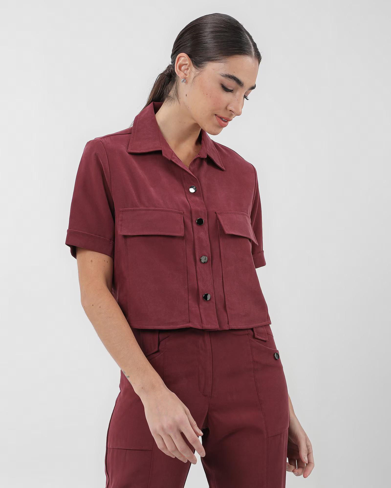 Camisa feminina manga curta viscose vermelha | AK by Riachuelo | Riachuelo (BR)