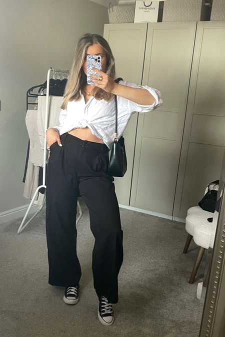 when you want to dress for autumn but the weather says no 🫠 

White Linen Shirt - Zara
Black High-Waisted Wide Leg Trousers - Monki
Black Hi-Tops - Converse 

#LTKstyletip #LTKeurope #LTKworkwear