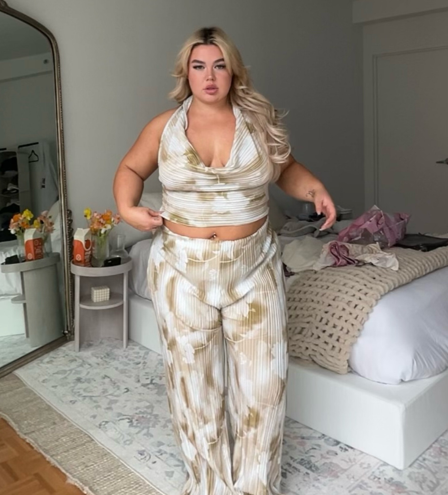 🩷Top : Size 16 
🩷Pants : Size 18 

#LTKplussize