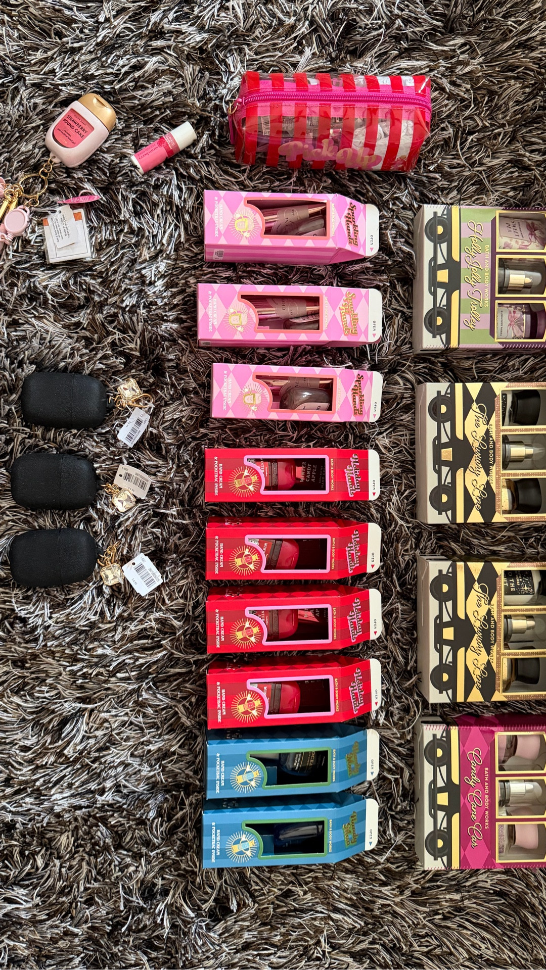 Grab BATH & BODY WORKS Gift Sets💙💙
LIMITED EDITION ‼️✨✨

#LTKSaleAlert #LTKGiftGuide #LTKHoliday

#LTKSaleAlert #LTKGiftGuide #LTKHoliday