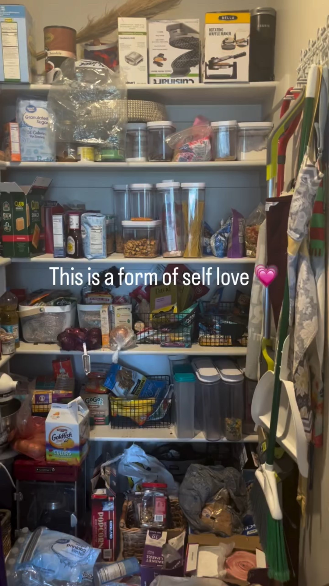 Valentine’s Day is coming up, and this is your reminder that self love isn’t always bubble baths and face masks.
Sometimes it’s resetting the space that stresses you out every single day.

Because walking into a pantry that feels calm, 
changes everything.

#professionalorganizer #organized #organizing #decluttering #pantry