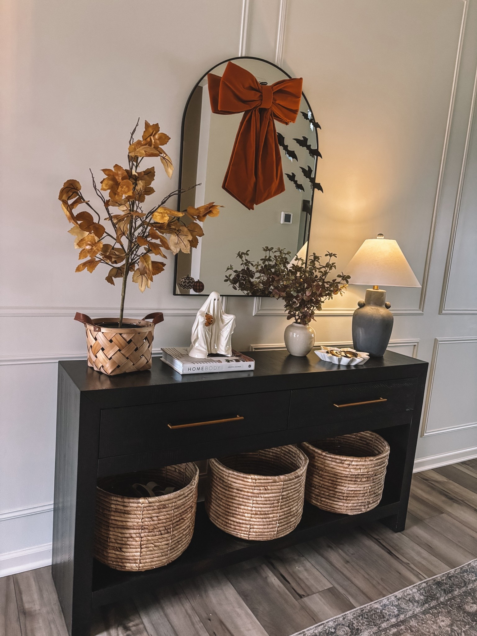 Halloween entryway decor 

#LTKHalloween