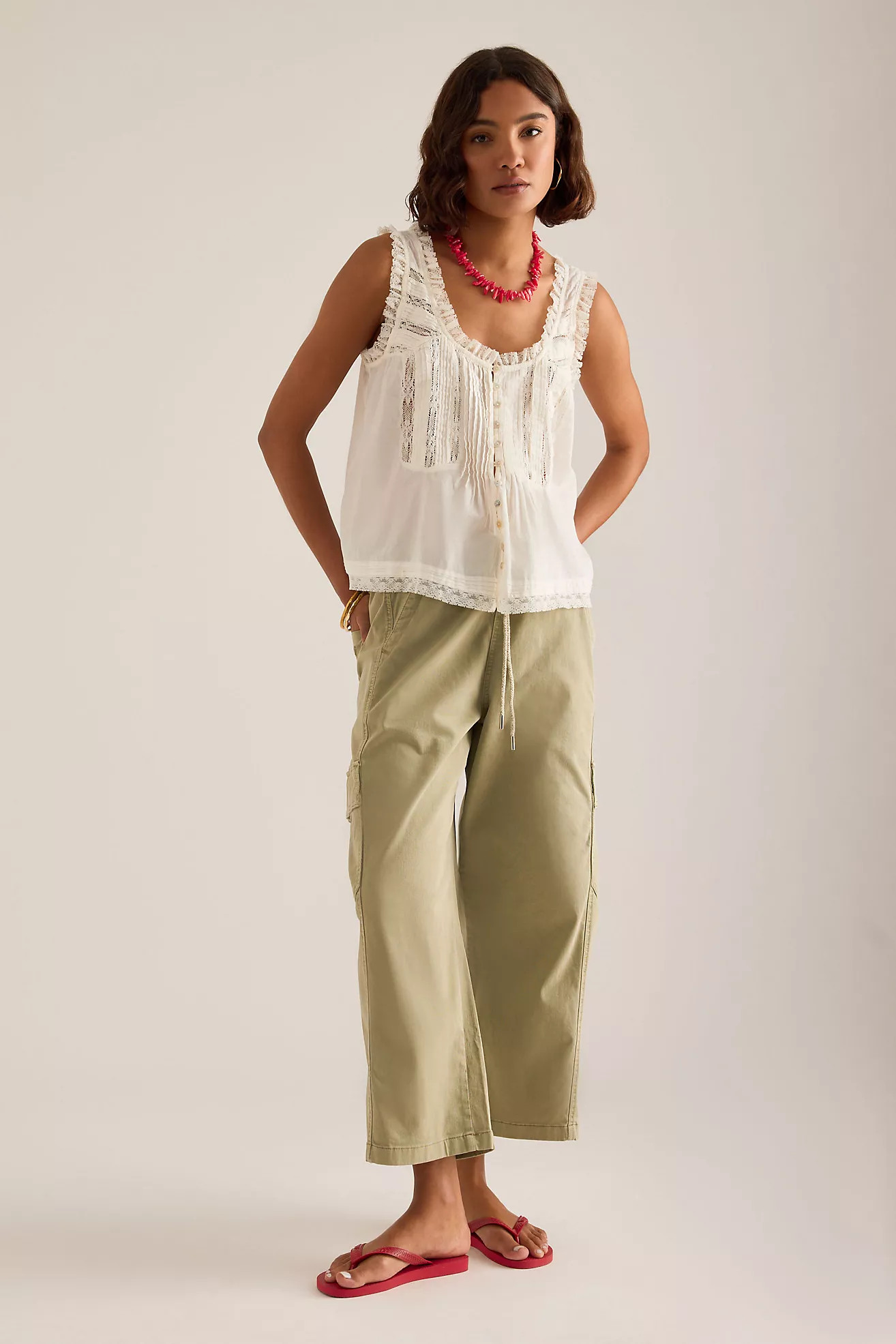 The Izzie Relaxed Pull-On Cargo Barrel Trousers by Pilcro | Anthropologie (UK)