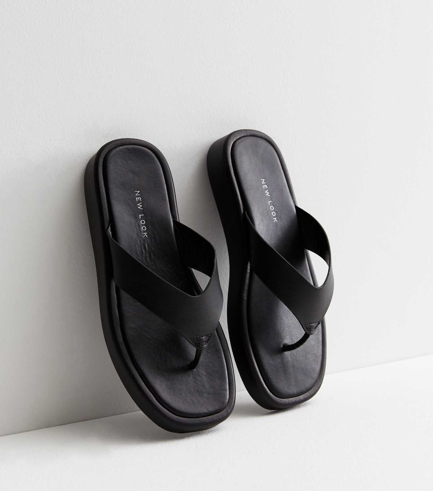 Black Chunky Toe Post Flip Flops
						
						Add to Saved Items
						Remove from Saved Items | New Look (UK)