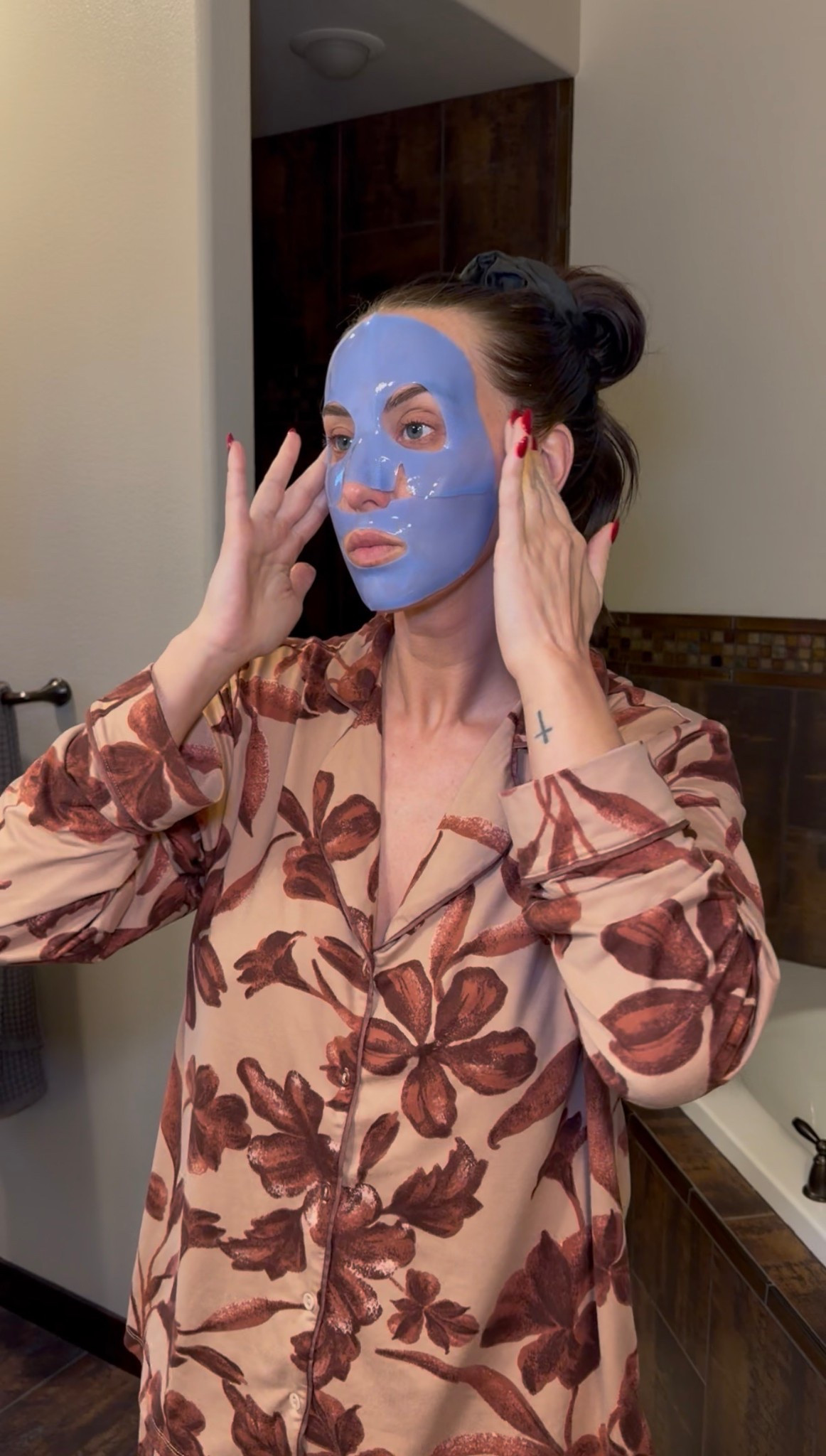 fav face mask that doesn’t fall off 🧖🏼‍♀️ 



#LTKselfcare #LTKgrwm #LTKvlog