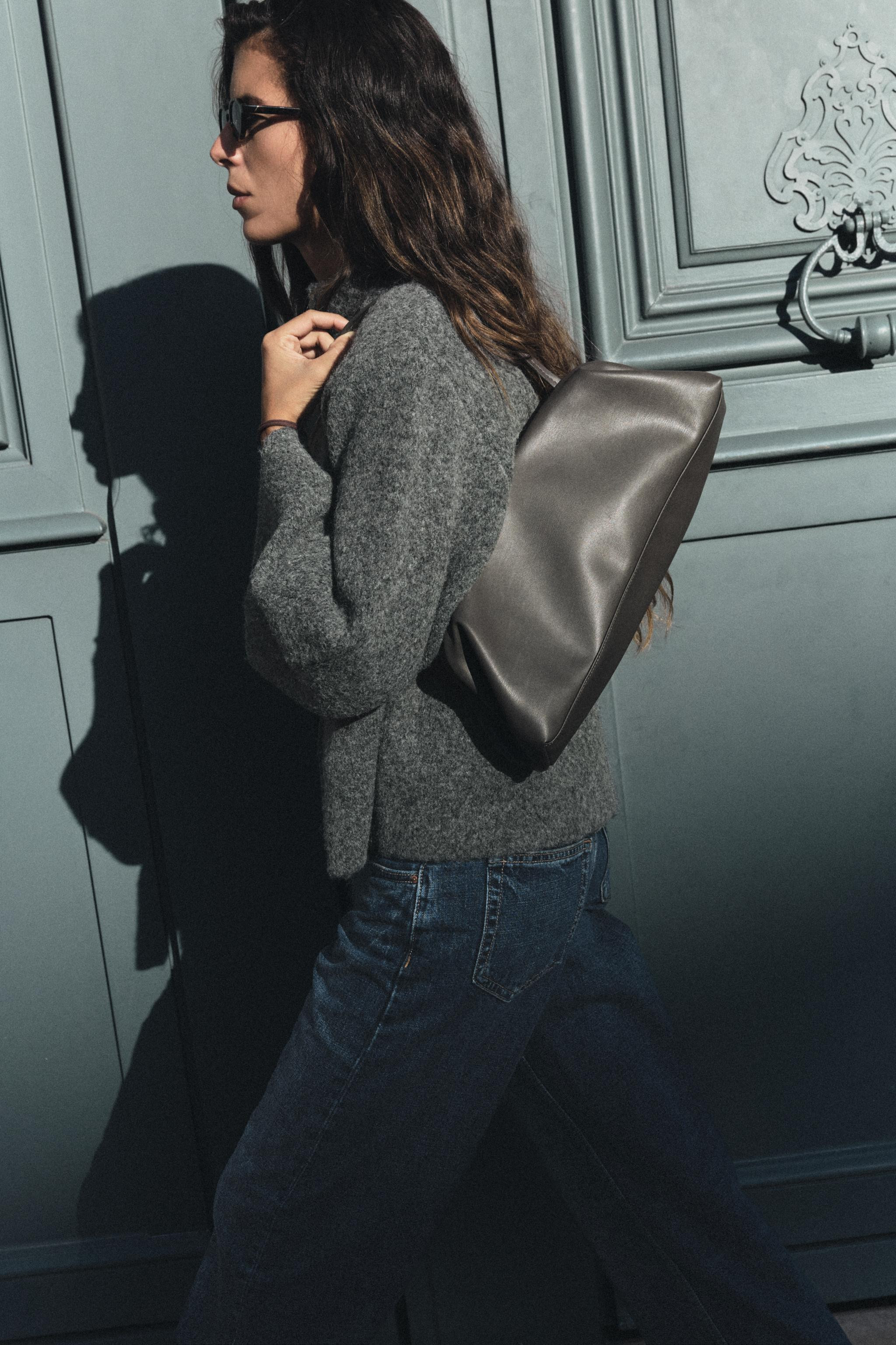 ELONGATED SHOULDER BAG | Zara UK