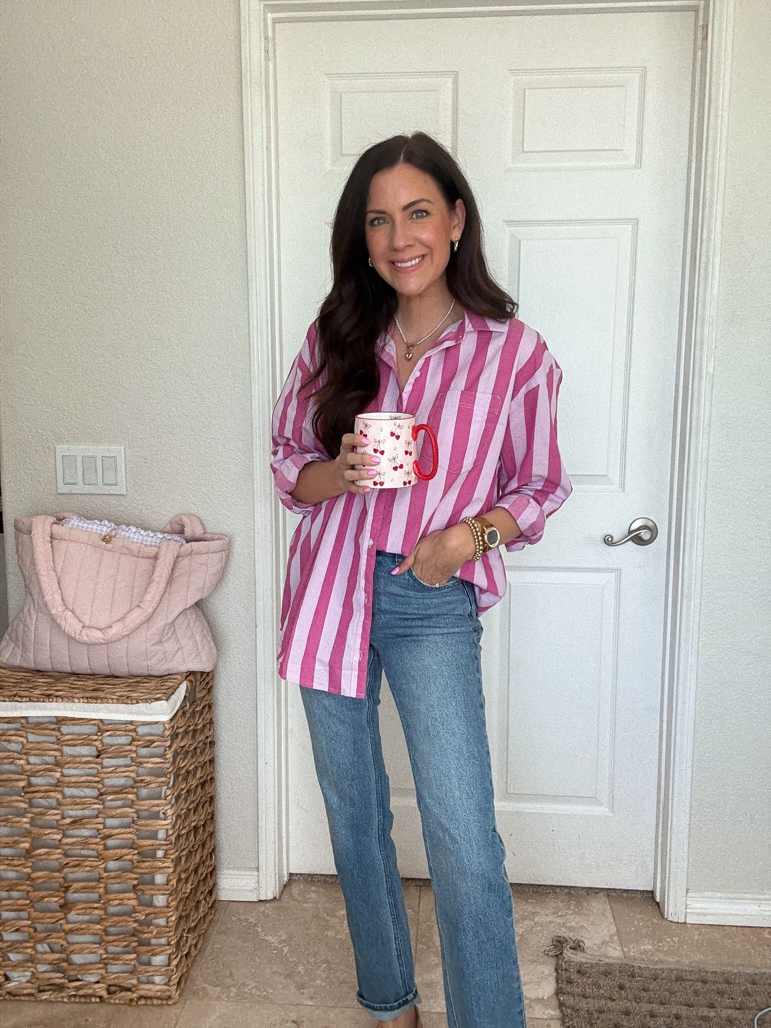 Craving color😍
Top-small, runs oversized! Don’t size up
Jeans-27 regular 

#LTKootd #LTKFindsUnder50 #LTKSaleAlert