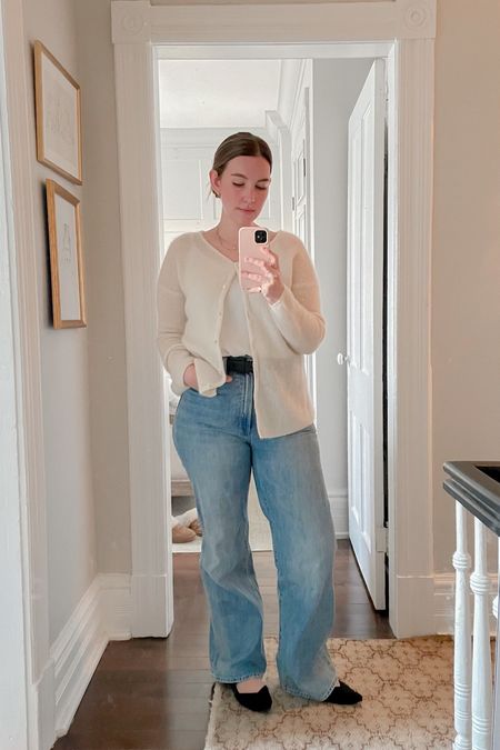 The best baggy jeans for curvier/hippier women. Made in Italy, organic cotton, won’t break the bank… all the good things. 

#LTKstyletip #LTKmidsize