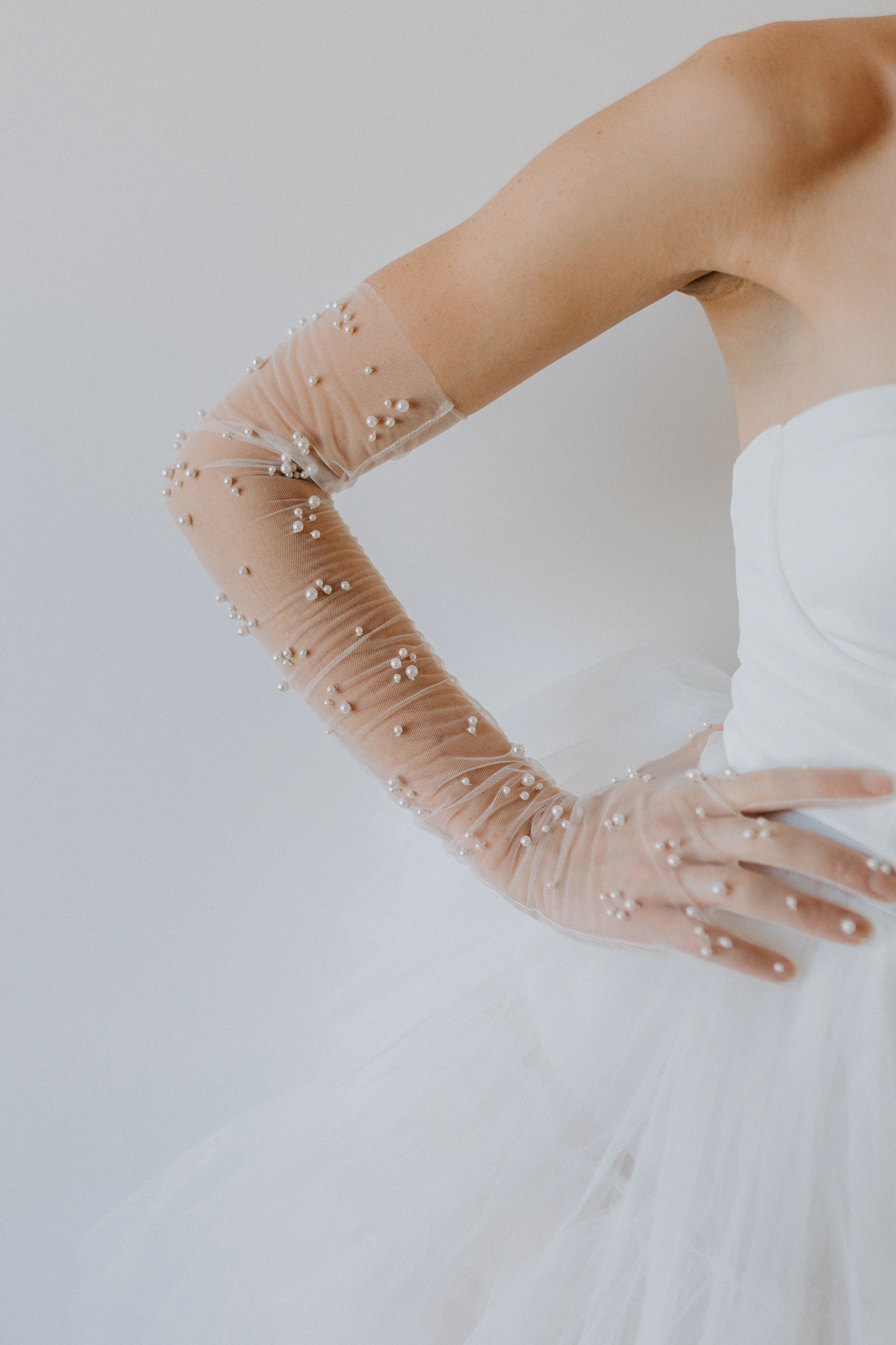 Voluspa Gloves | Untamed Petals