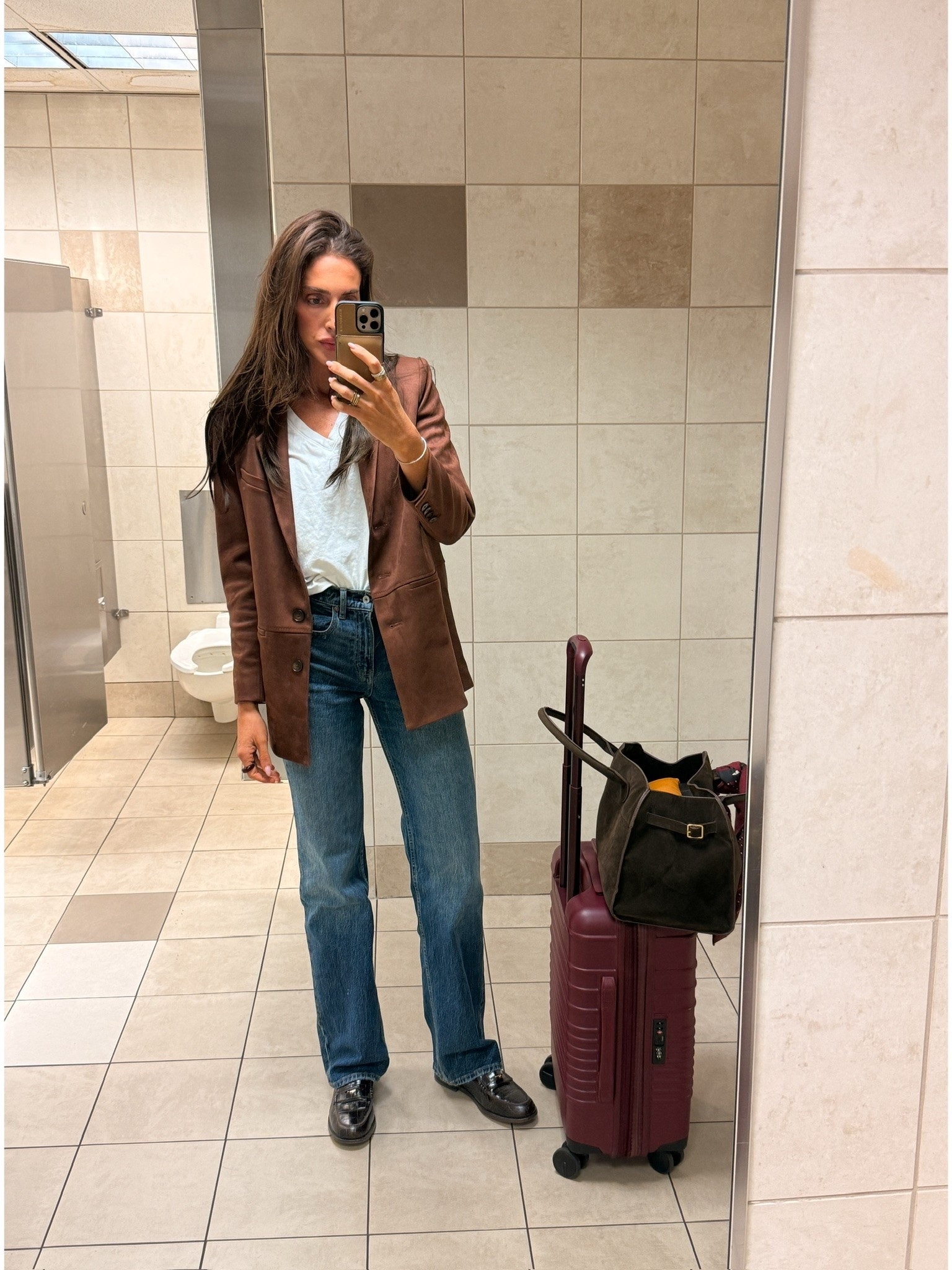 Travel fit ✈️  suede bag is the large size, blazer has limited stock but linked similar options

#LTKTall #LTKTravel