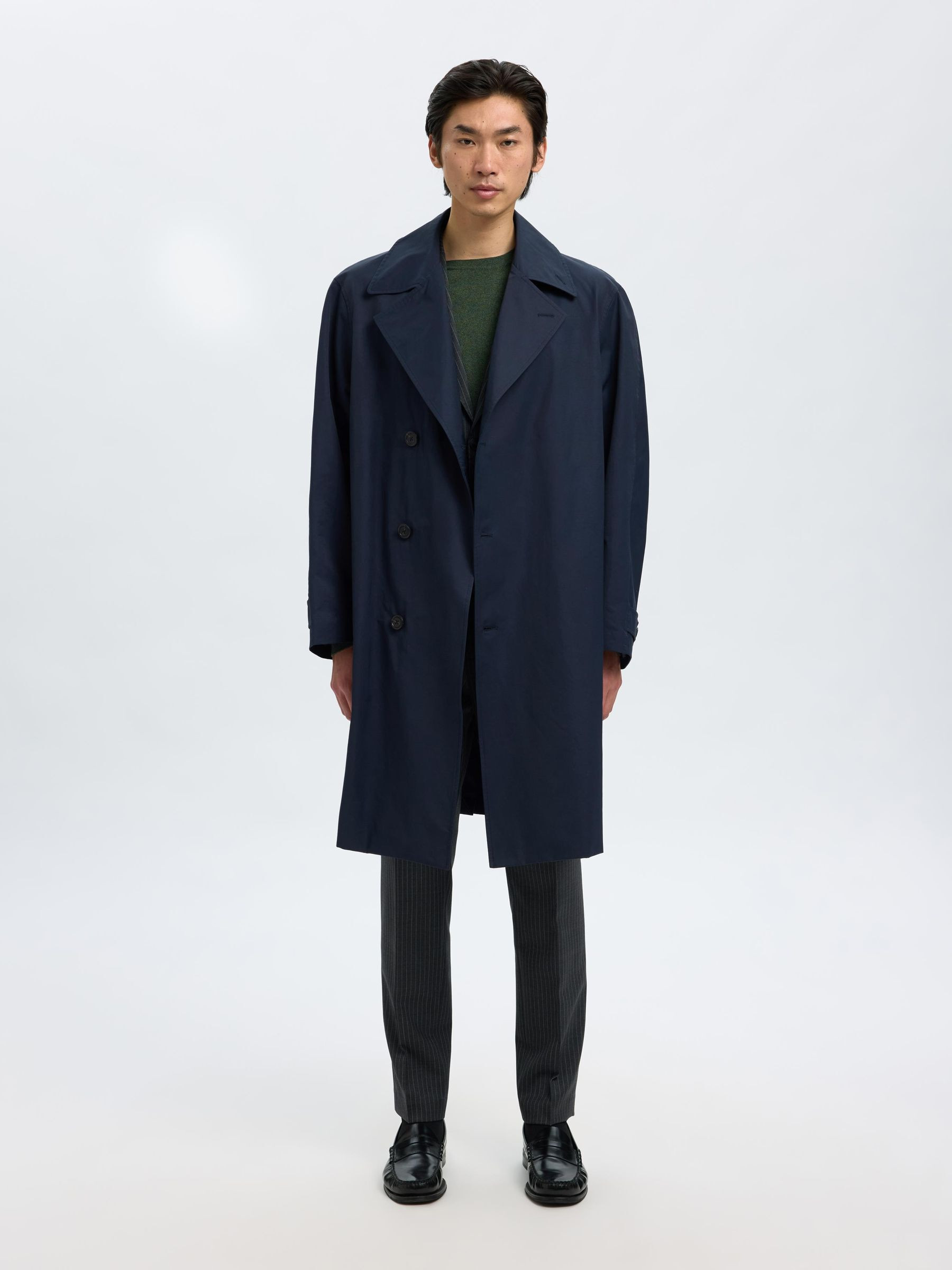 WASSERABWEISENDER TRENCHCOAT94,95 €189,99 € | Selected