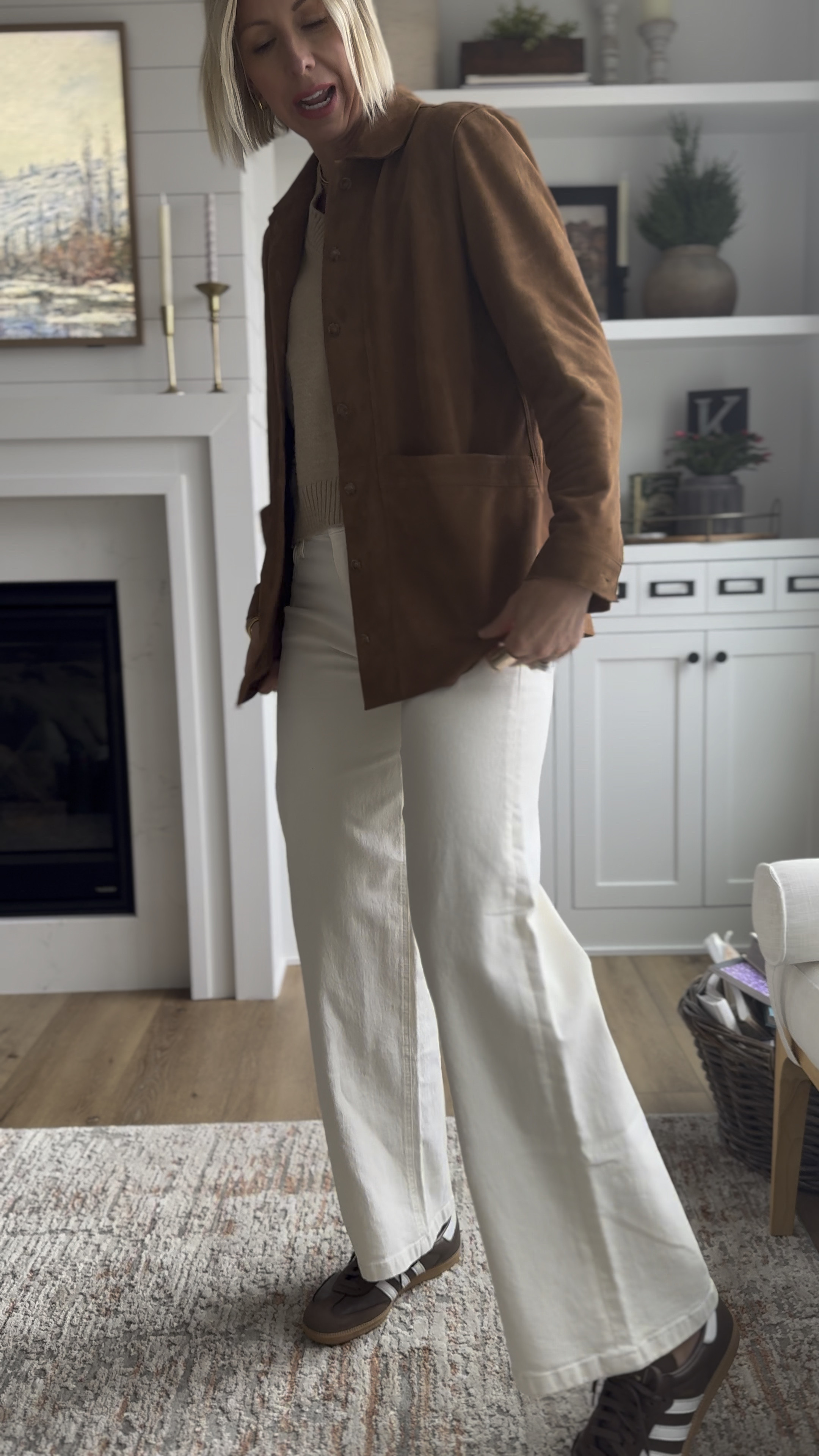 The most versatile jeans for spring: off white! I love this elegant and elevated style of jeans that can be worn as casual workwear, on date night, or for every day they pair perfectly with flats or sneakers, sandals, or boots. This pair has incredible stretch in the mid rise is very comfortable. I’m wearing my true to size 28 of these.

#LTKOver40 #LTKWatchNow #LTKStyleTip