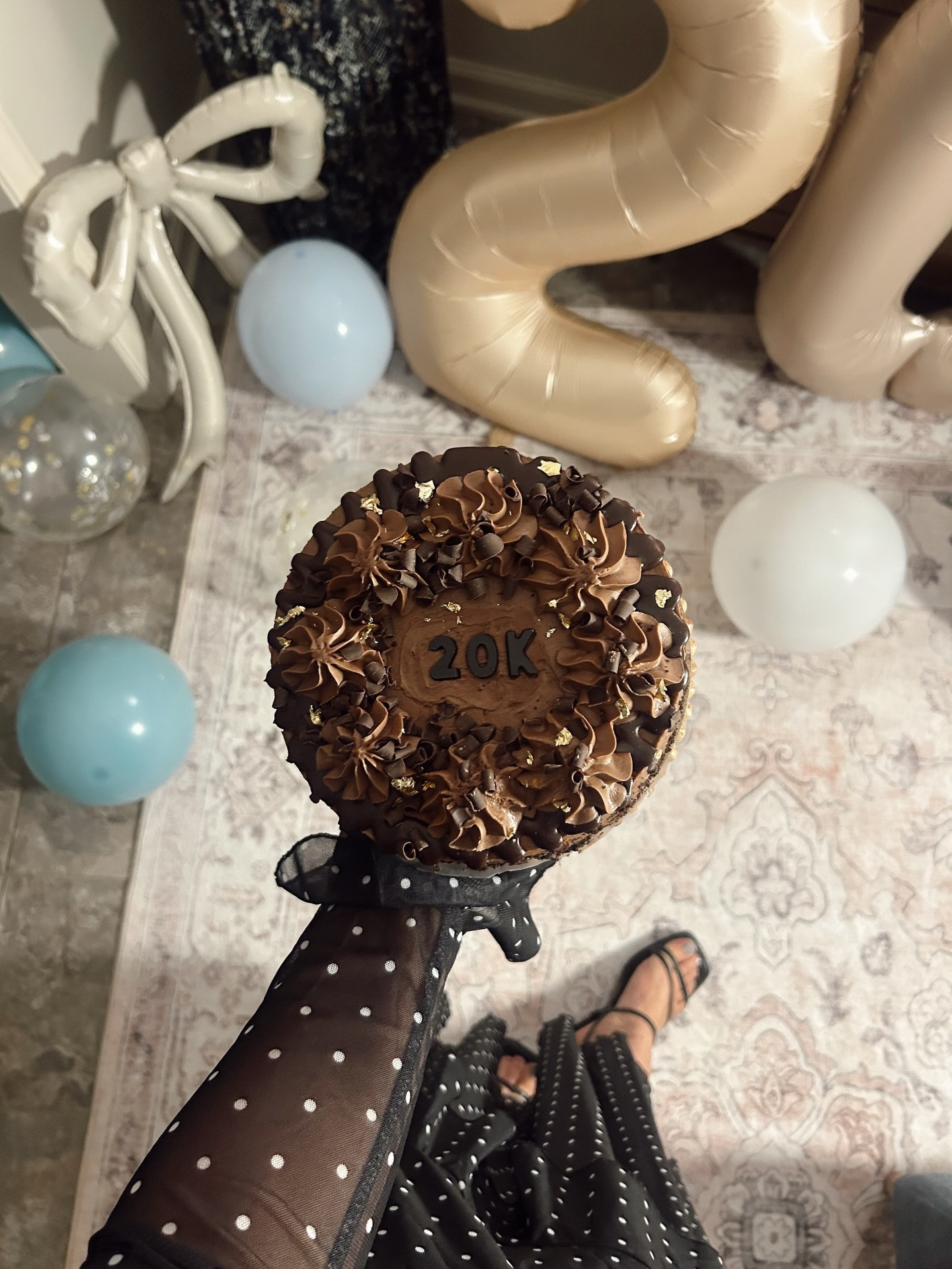 When a regular ole, 30 somethin’, small town mama shoots her shot… and somehow finds 20,000 of the coolest people on the internet 🤩

Truly can’t say “THANK YOU” enough for being here and making my dreams come true 😭

Pinterest board came to life in the content room last night
🎂🖤🌟🪩