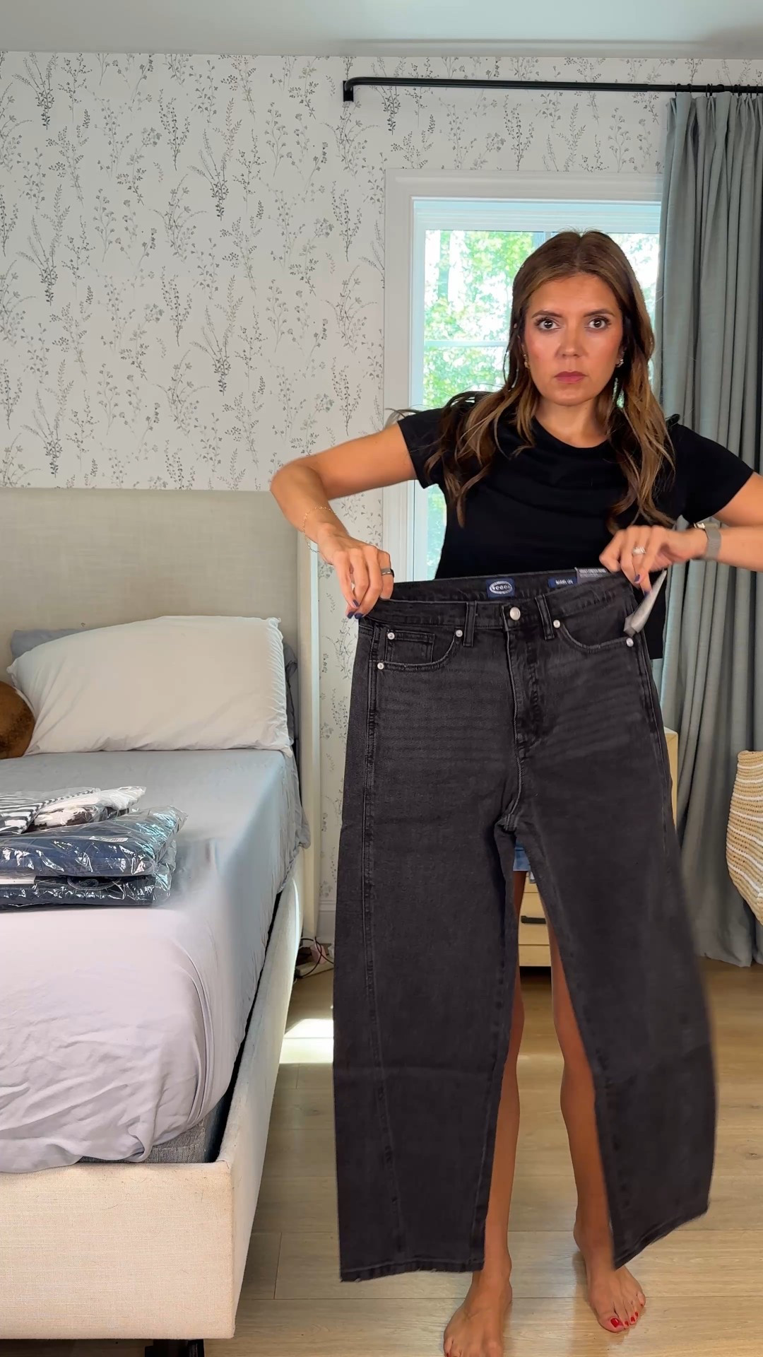 New Walmart jeans! Barrel leg jeans fit tts with stretch in the waist and legs! Wearing a size 4. 

#LTKFindsUnder50 #LTKOver40