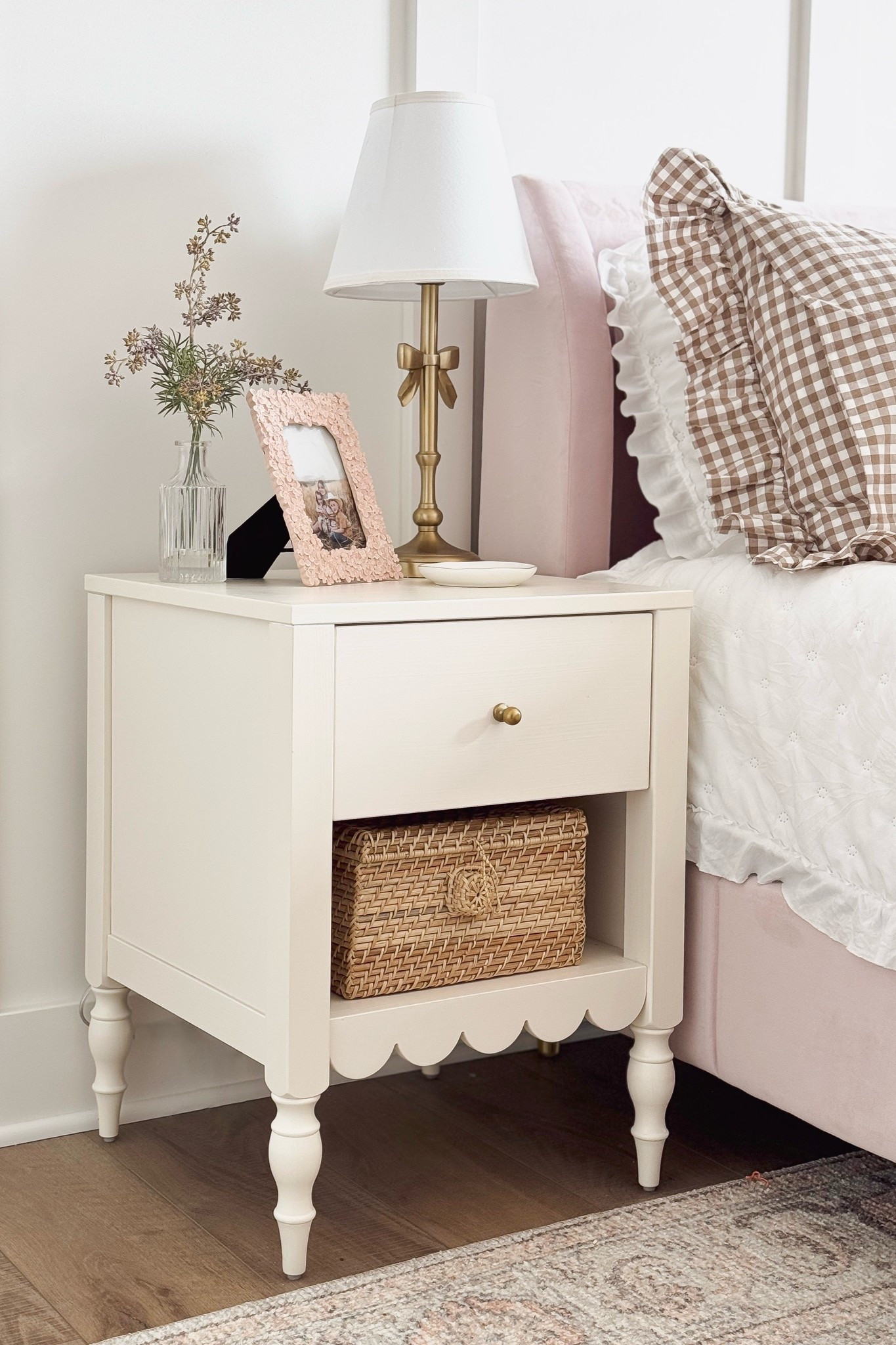 Aspen's sweet ribbon table lamp was one of last months top sellers! 

Home, home finds, home accents, kids bedroom, pink bedroom, little girls room, bedside table, table lamp, ribbon lamp

#LTKKids #LTKHome #LTKSeasonal