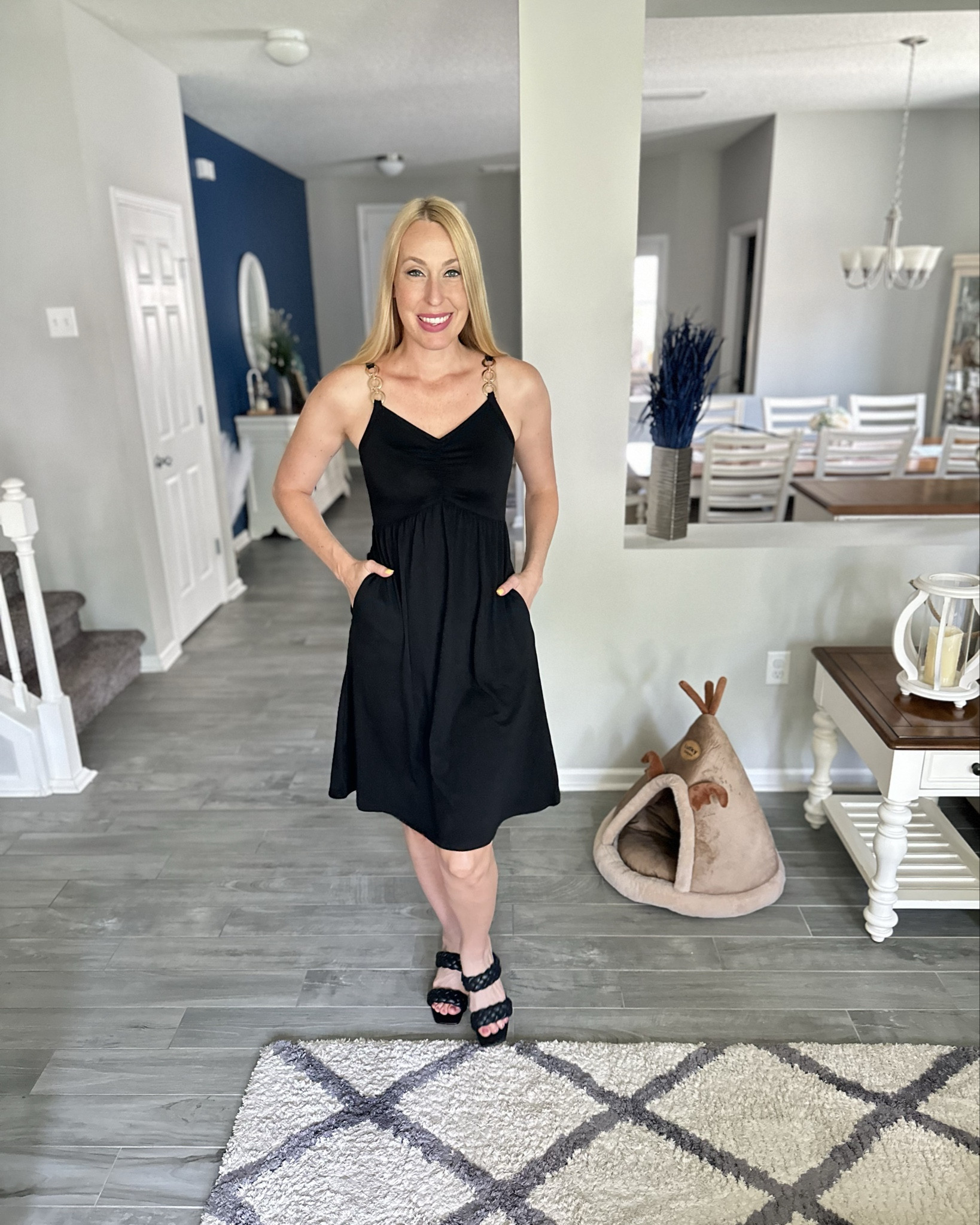 The little gold detail makes this dress 
💙 stretchy, comfy and adorable
💙 wearing size small, fits tts

#LTKVideo #LTKStyleTip #LTKFindsUnder50