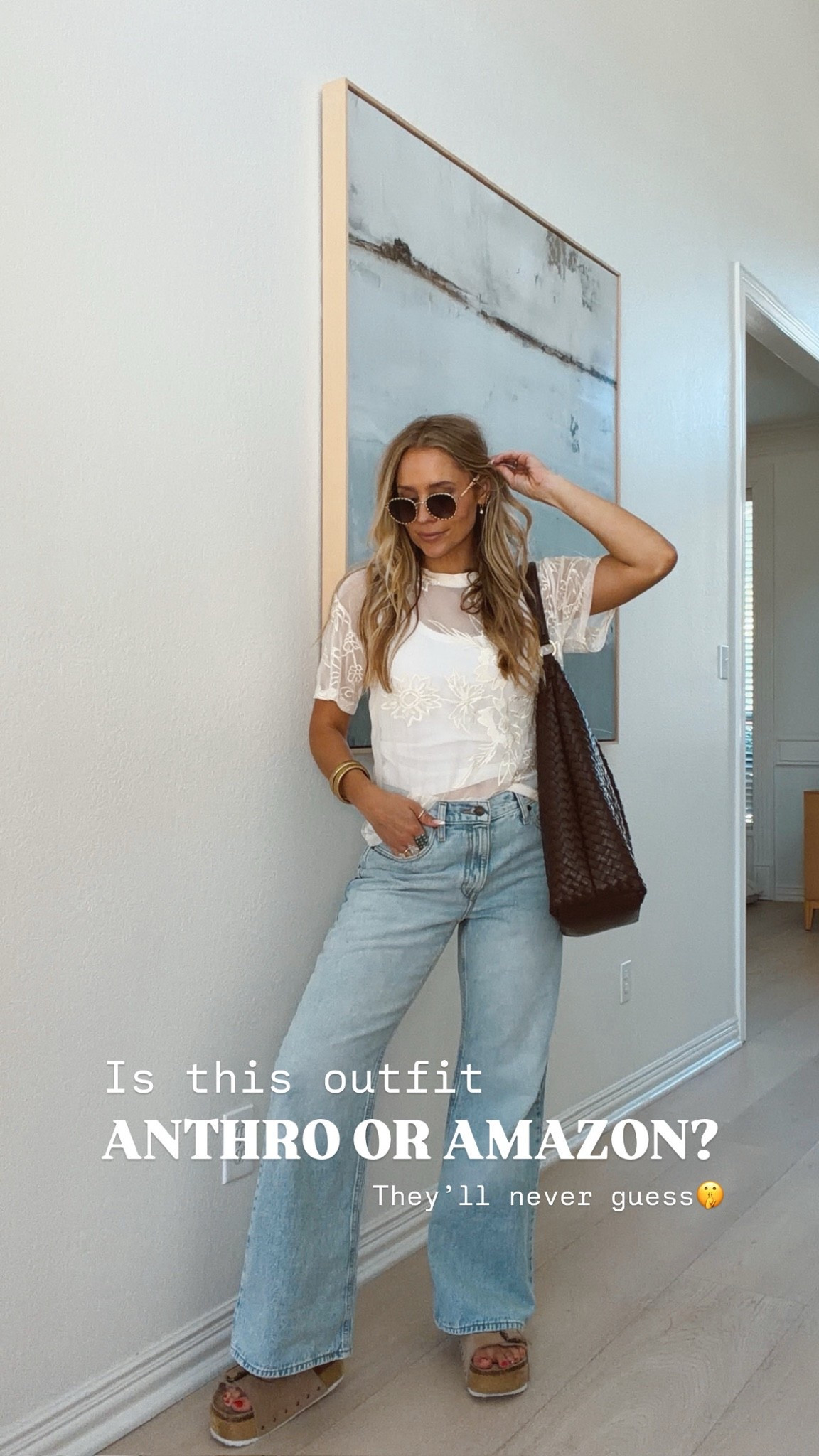 Anthro inspired top from Amazon🙌🏼 paired with the bestselling Levi’s that everyone is losing their minds over!

Wearing my tts (small / 27)

5’5” // 120 ish lbs