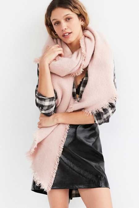 Nubby Oversized Blanket Scarf | Urban Outfitters US