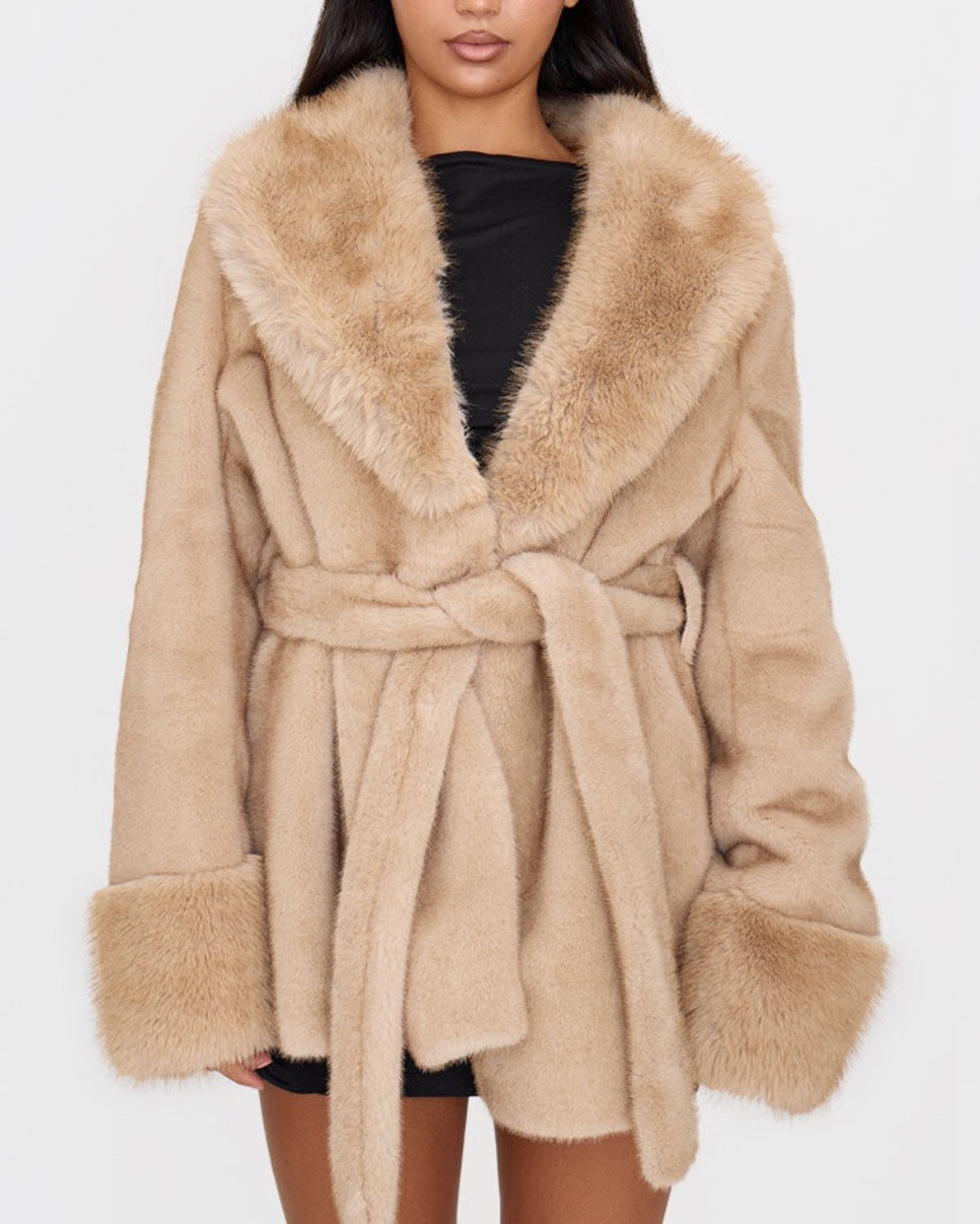 Outerwear upgrade without the splurge 🙌 PrettyLittleThing jackets are giving style and amazing prices—perfect for layering all season long.
#LTKunder100 #LTKfashion #PrettyLittleThing #PLTfinds #AffordableStyle #JacketSeason #OOTDinspo #BudgetFriendly

#LTKSaleAlert #LTKSeasonal #LTKMidsize