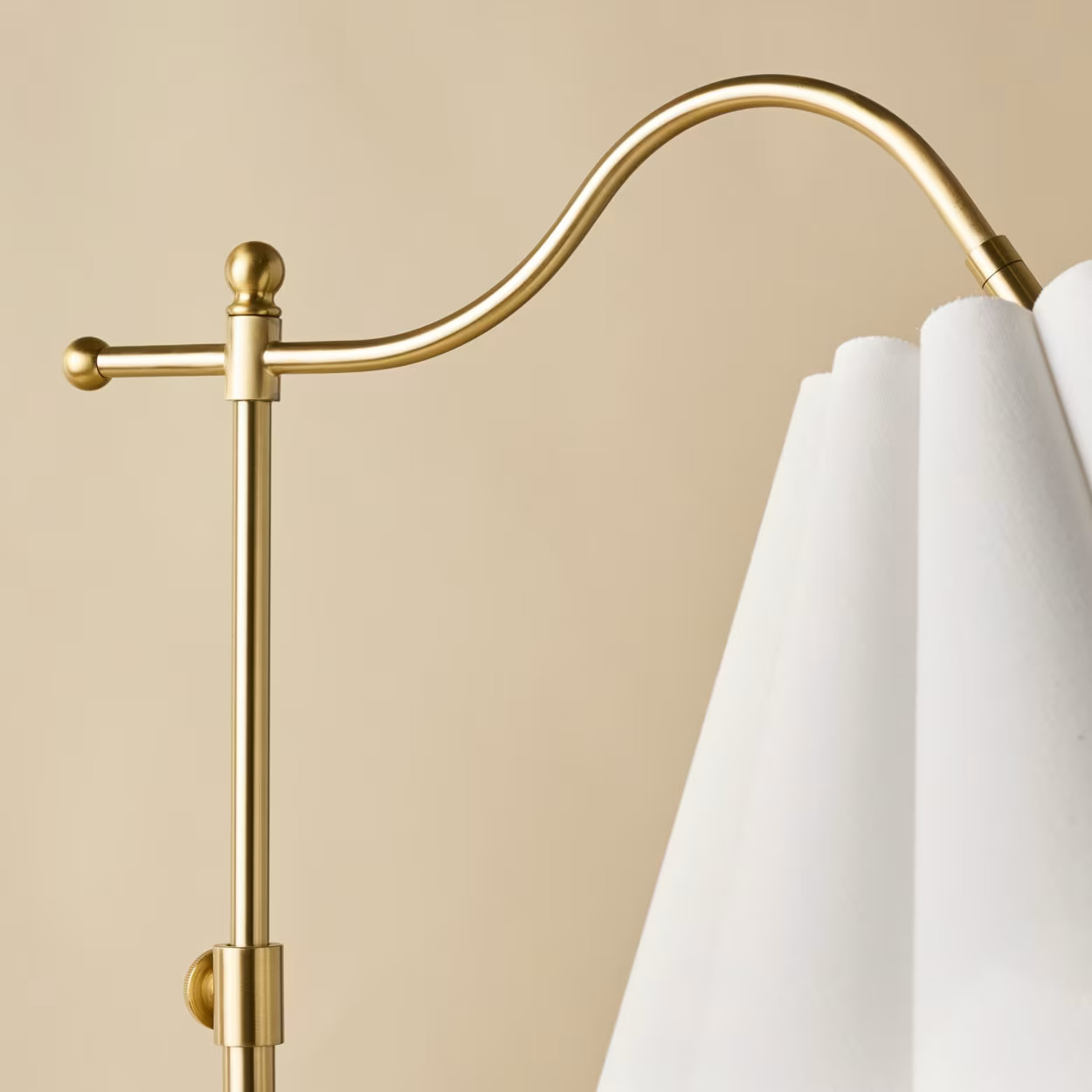 Odette Floor Lamp with Scallop Shade | Magnolia