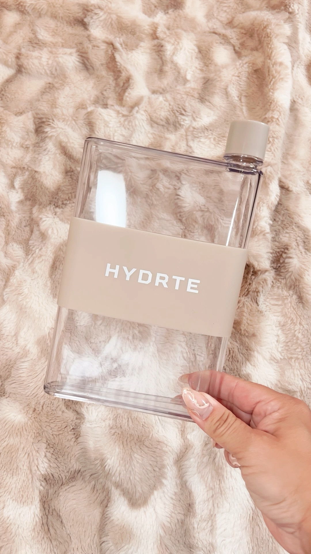 Sharing a super cute water bottle with you guys from Amazon  

#LTKGiftGuide #LTKunder50 #LTKFind