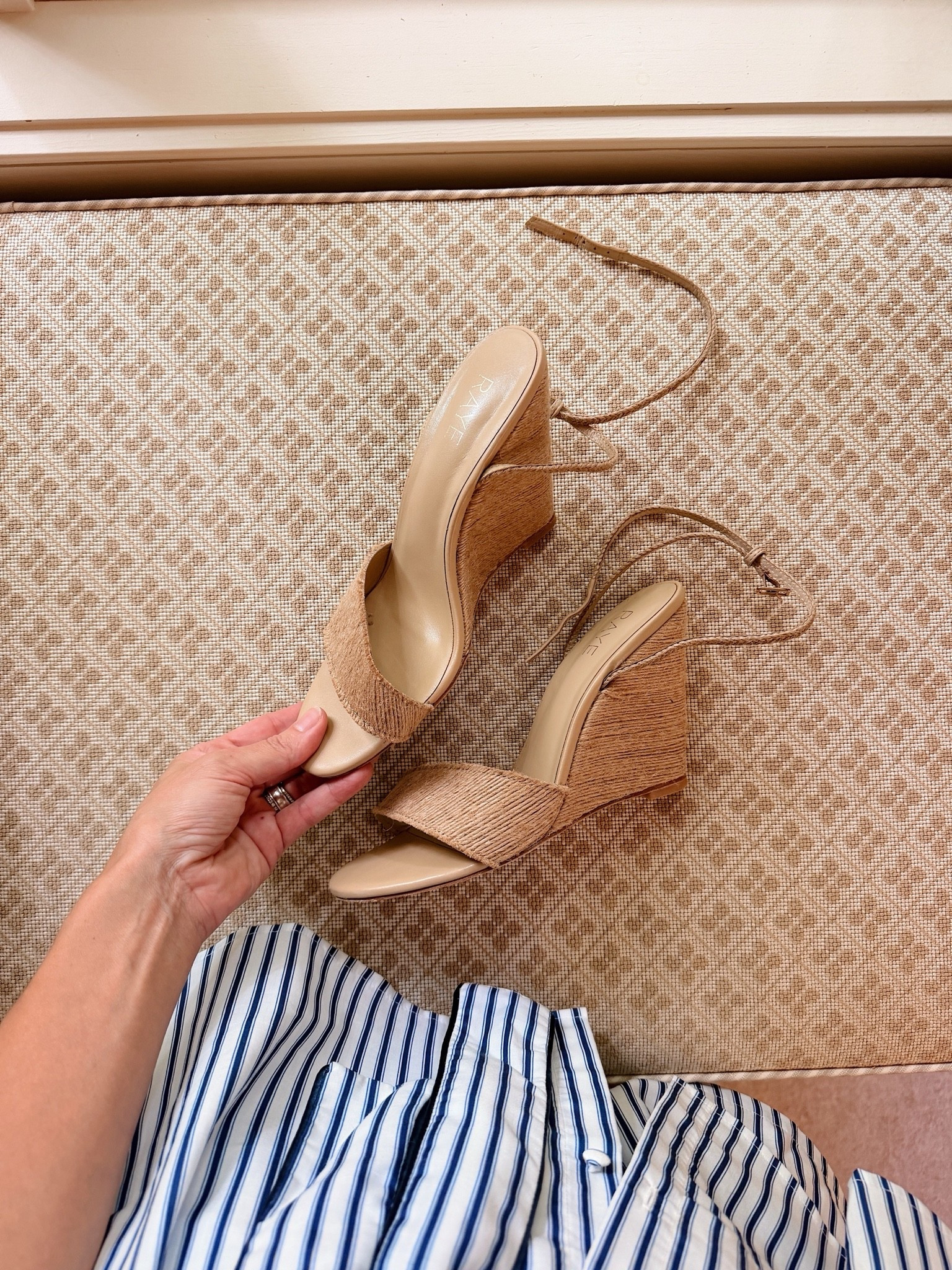 I bought these wedges YEARS ago and love seeing they’re still available!
