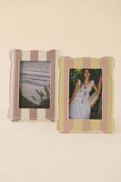 Striped Resin 4” x 6” Picture Frame | Urban Outfitters (US and RoW)