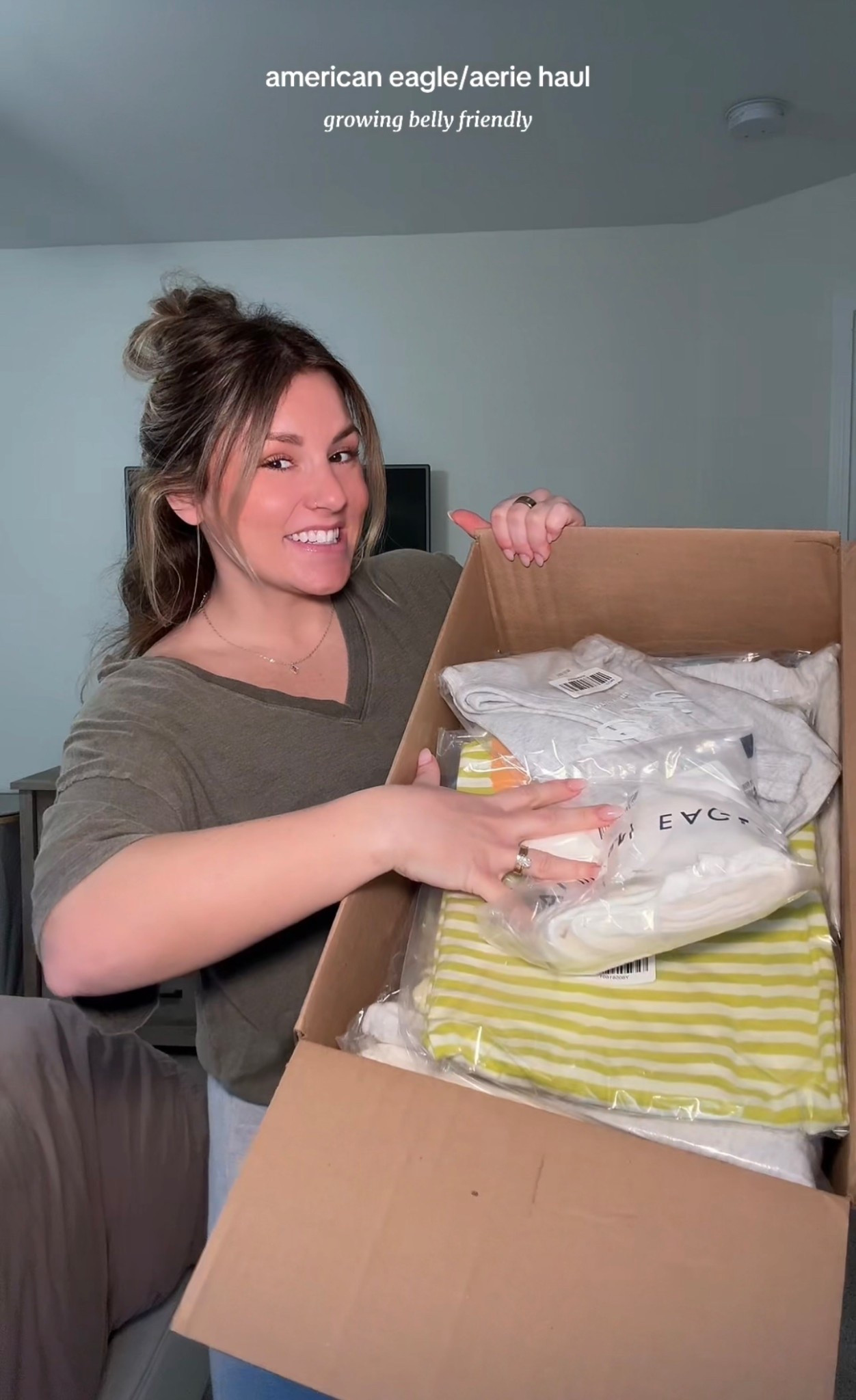 american eagle + aerie haul that will fit my growing belly 🤰🏼✨🫶🏼🤍 

#LTKootd #LTKBump #LTKActive