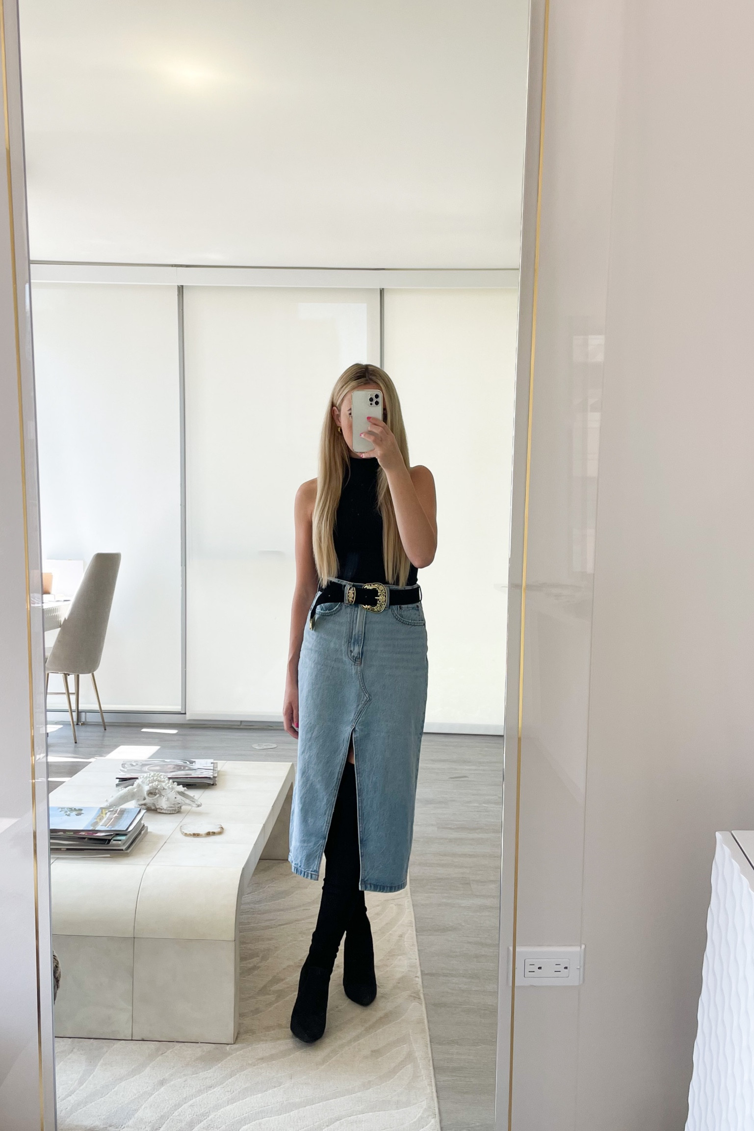 wearing the denim midi skirt in petite

styling the midi skirt for fall to show multiple ways to wear this trend

Black boots
Fall outfit
Fall fashion
Petite fashion
Western belt
Mock neck top
Petite style 

#LTKunder100 

#LTKparties #LTKshoecrush #LTKsalealert