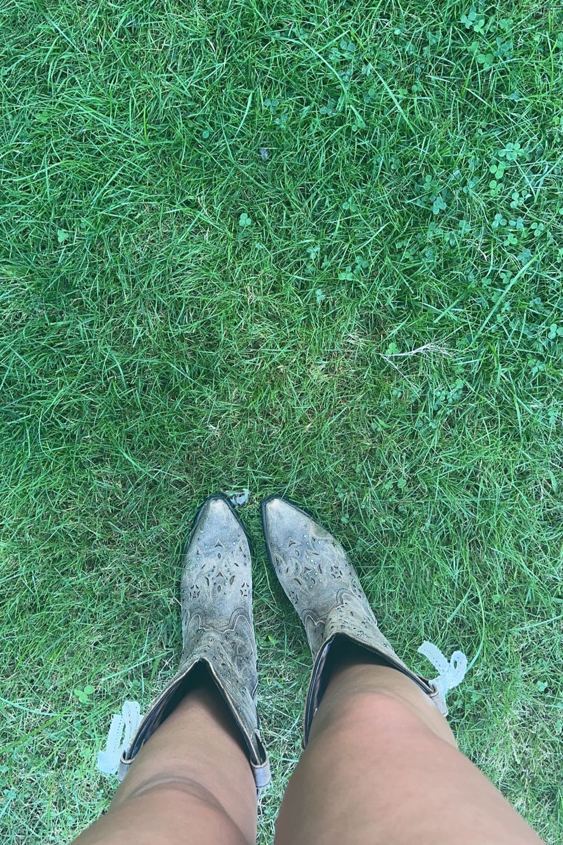 Country Concert Outfit🫶🏼 I tied ribbon bows to the sides for a little extra touch!🤍 super cute idea for a Nashville trip or any country concert,bar, or tailgate!

#LTKshoecrush #LTKstyletip #LTKtravel