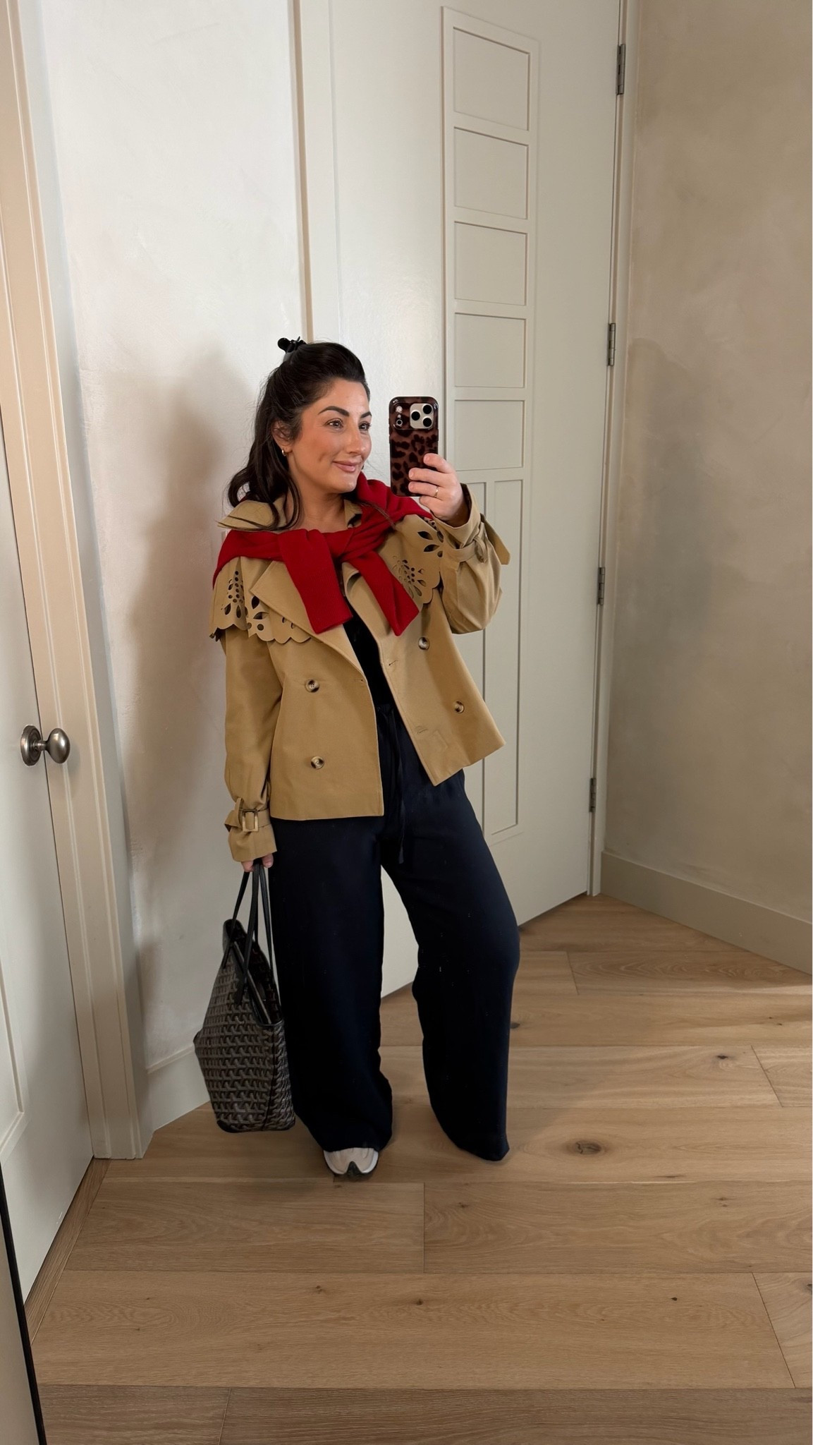 Travel outfit!! Comfortable with layers (so important since I always freeze on the planes!) 

Trench coat size small, tank size small, lodge pants size small short 

5’0” 140lbs 
Petite friendly

#LTKCon #LTKPetite #LTKTravel