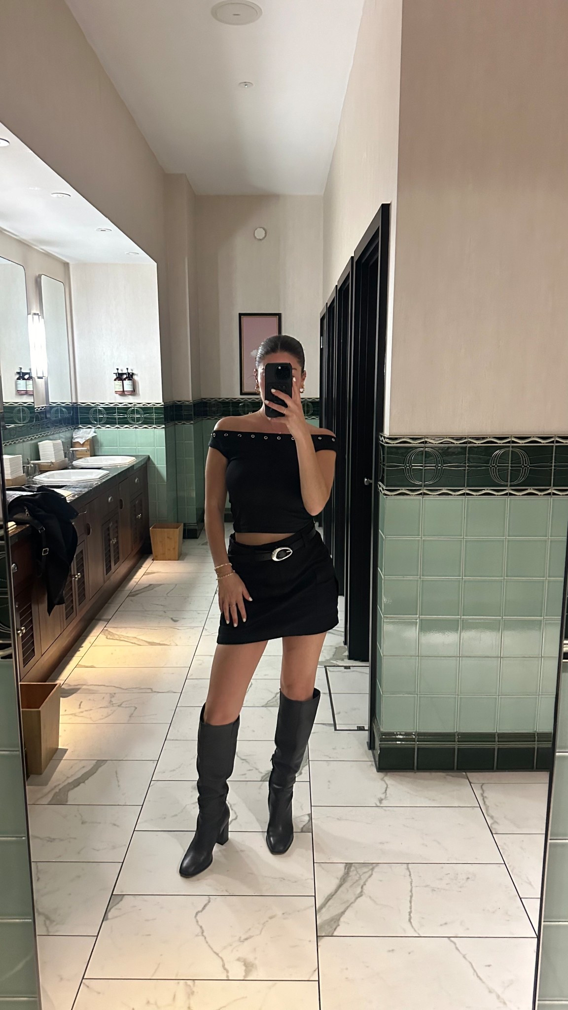 London night out outfit 

#LTKFindsUnder50 #LTKParties #LTKStyleTip