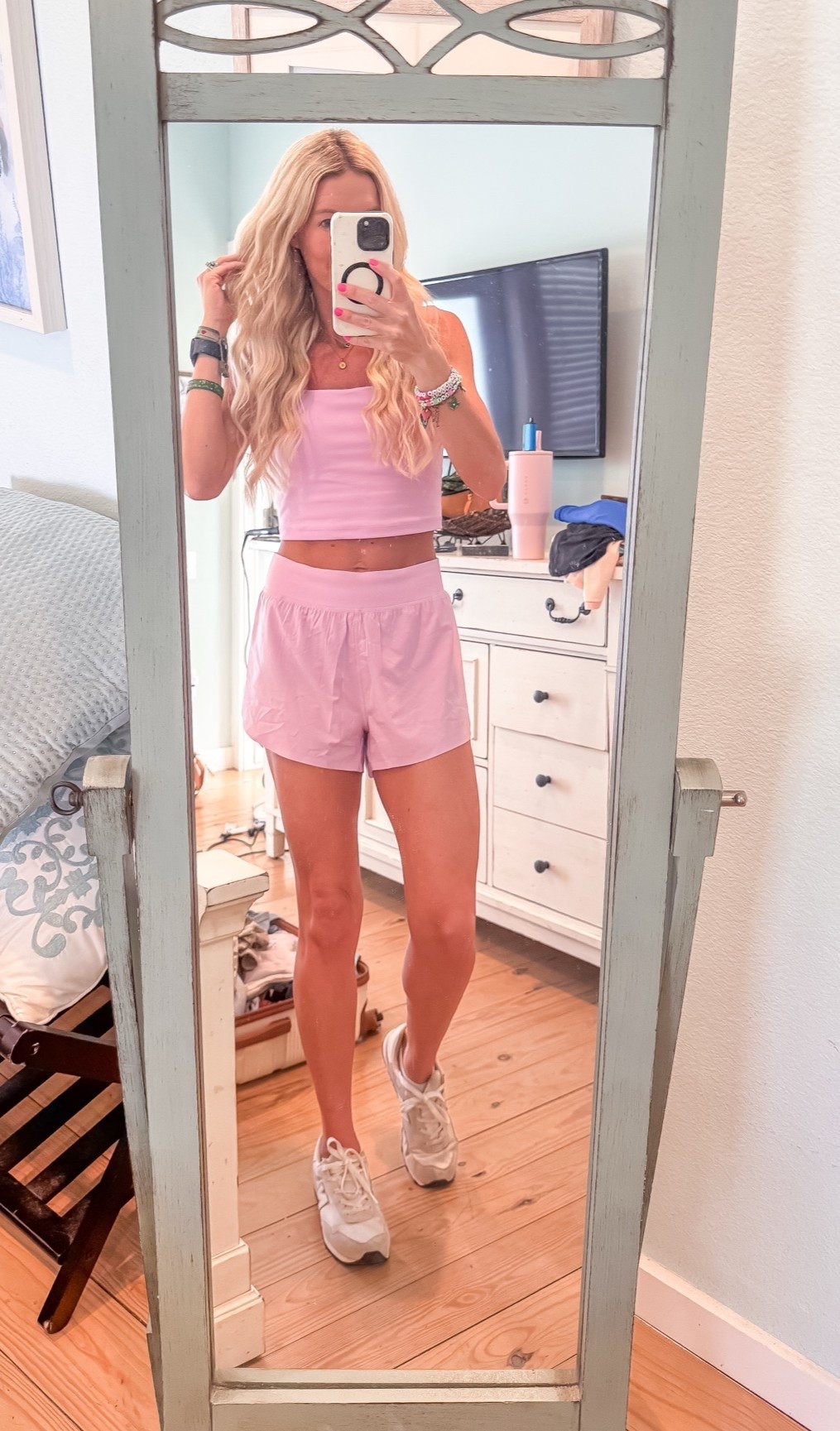 Monday OOTD

#LTKootd #LTKmomlife #LTKActive