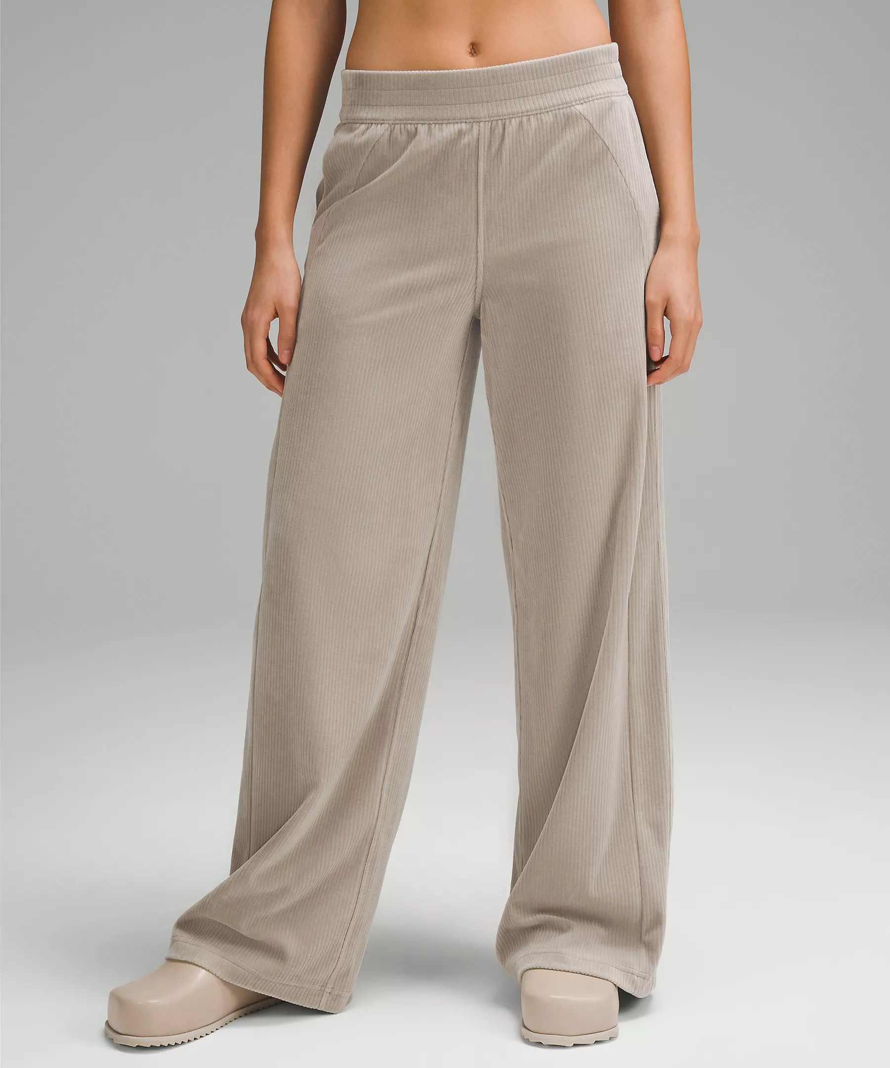 Scuba Mid-Rise Wide-Leg Pant *Velvet Cord | Women's Sweatpants | lululemon | Lululemon (US)