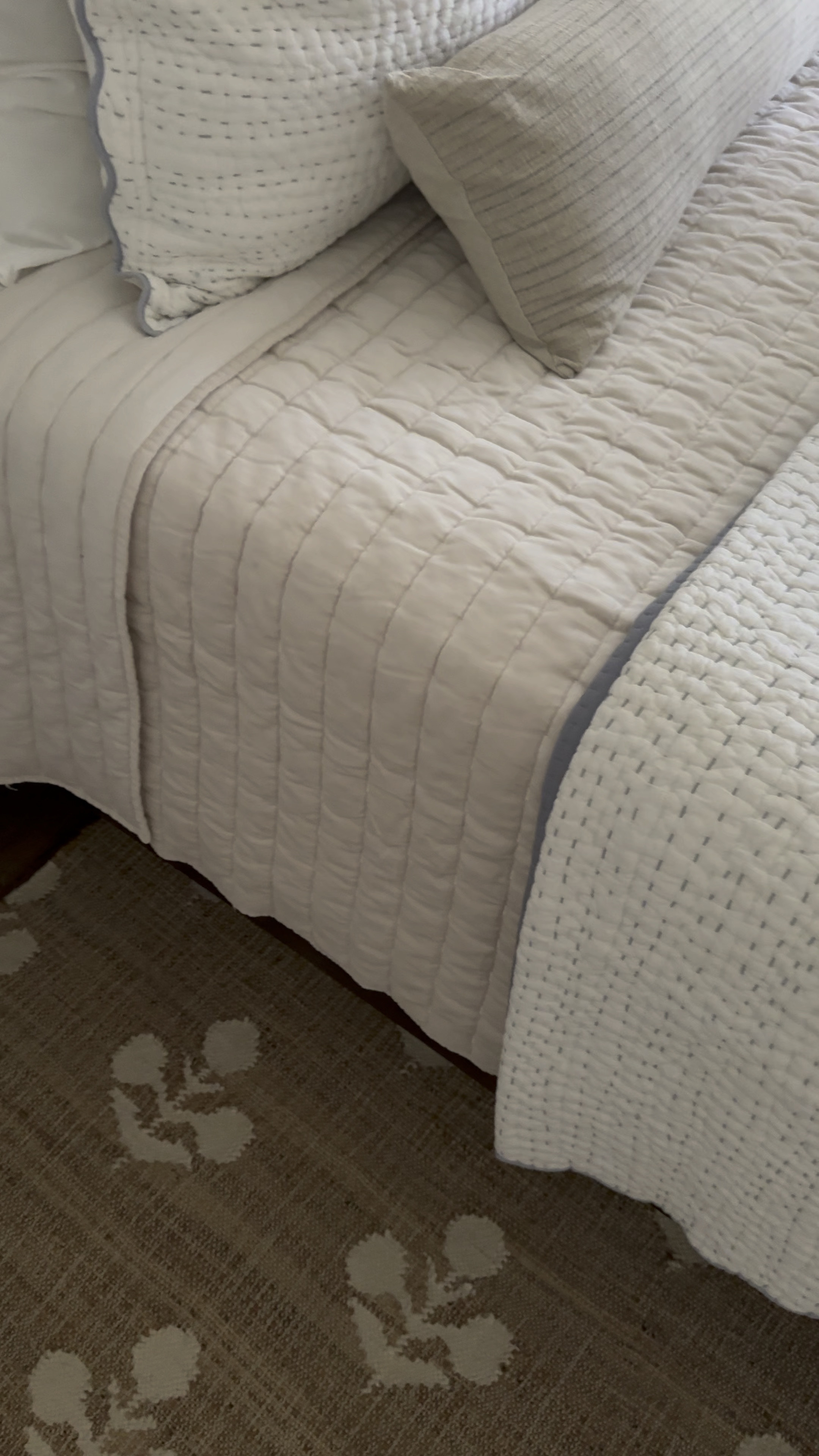 Sale alert on this rug, bed and quilt! 



#LTKsalealert #LTKhome #LTKkids