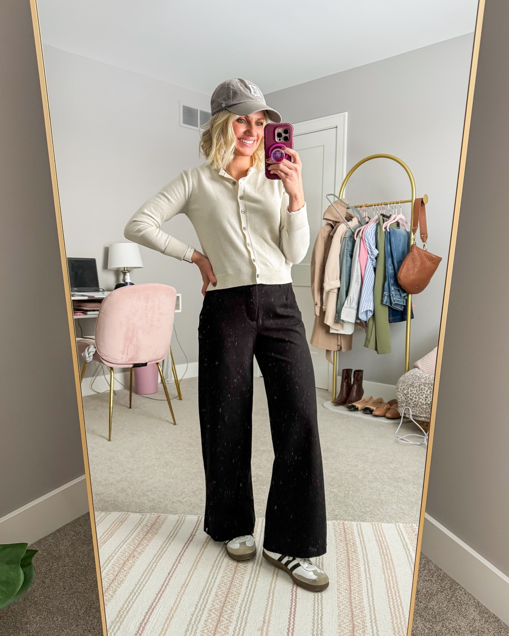 What I wore this week as a 41 year old mom of 2! I wore this outfit to run errands! 
Cardigan- small
Pants- 0/petite

#LTKPetite #LTKootd #LTKOver40