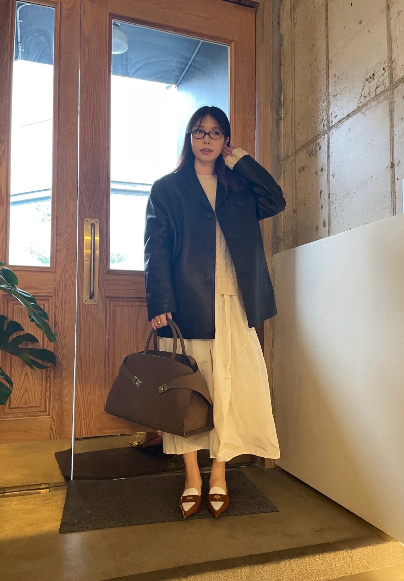 Rainy day lunch meeting with LTK x MYTHERESA

#ferragamohugbag #ferragamobag #miumiushoes #miumiuglasses #leatherjacket #fullskirt #totemesweater

#LTKAsia #LTKstyletip #LTKitbag