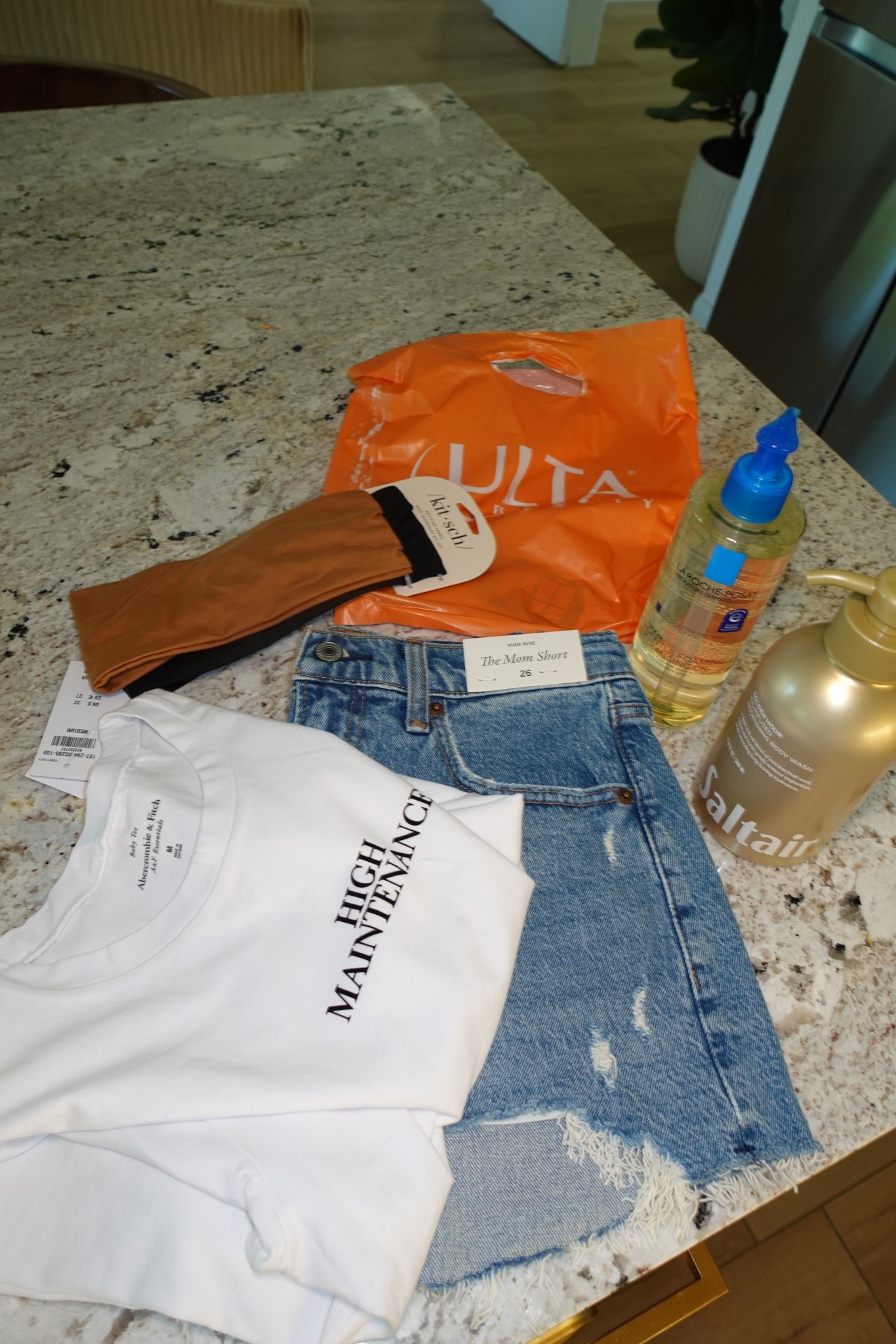 Outlet haul 💕

#LTKFindsUnder100 #LTKSaleAlert #LTKBeauty