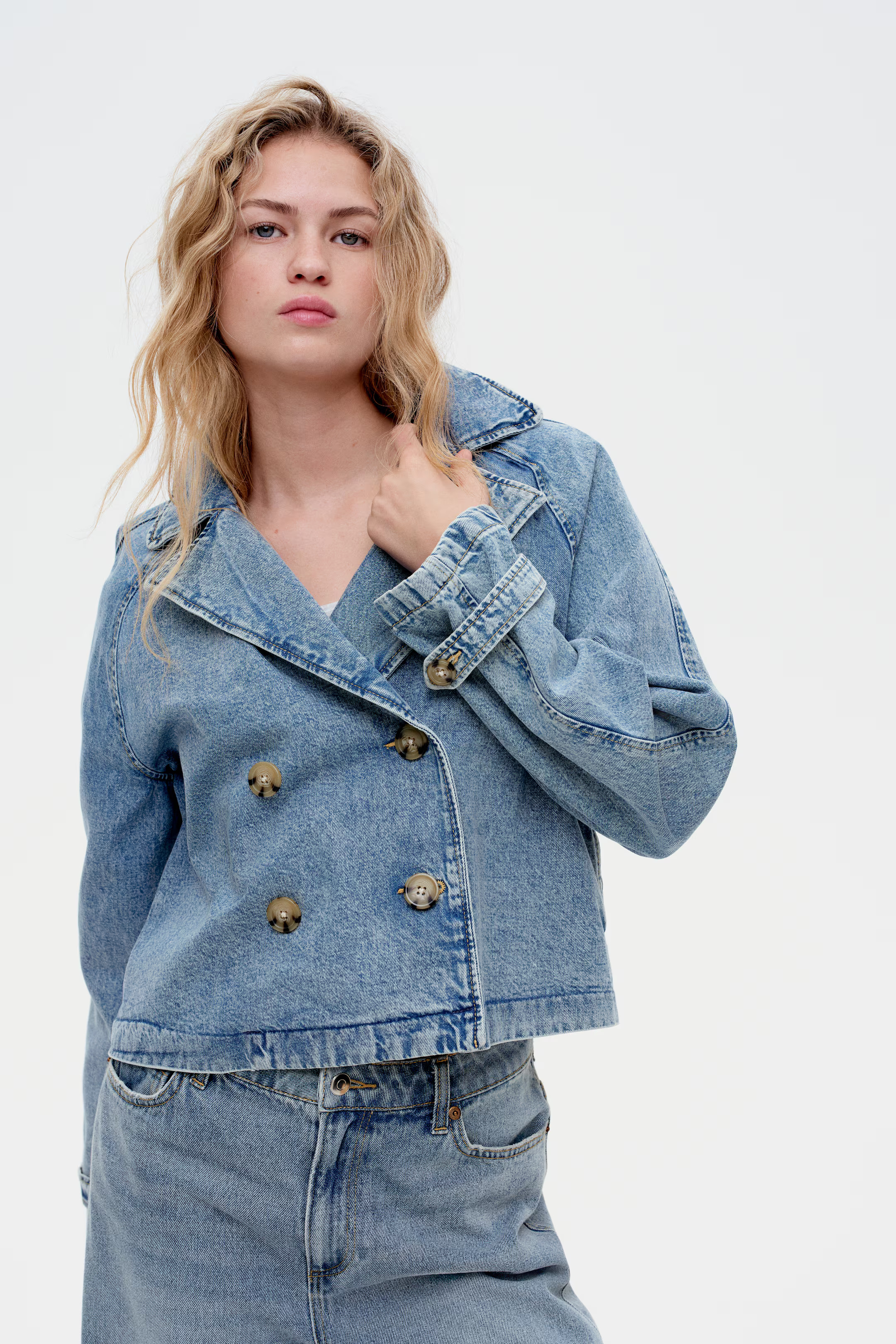 Kurzer Trenchcoat | H&M (DE, AT, CH, NL, FI)