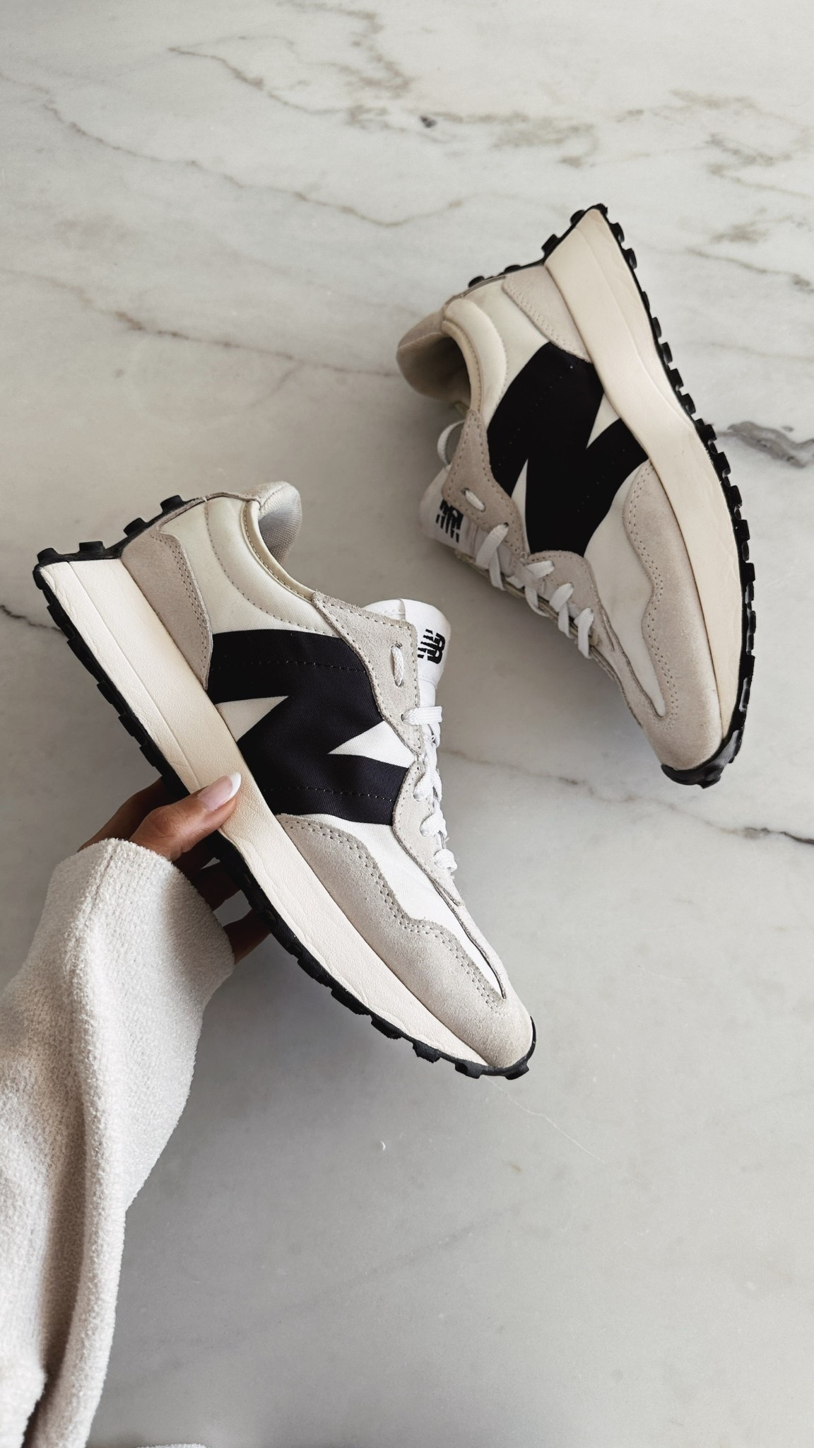 These new balances are so comfortable and run true to size✨
StylinByAylin, Aylin #newbalance #sneakers

#LTKootd #LTKActive #LTKSeasonal